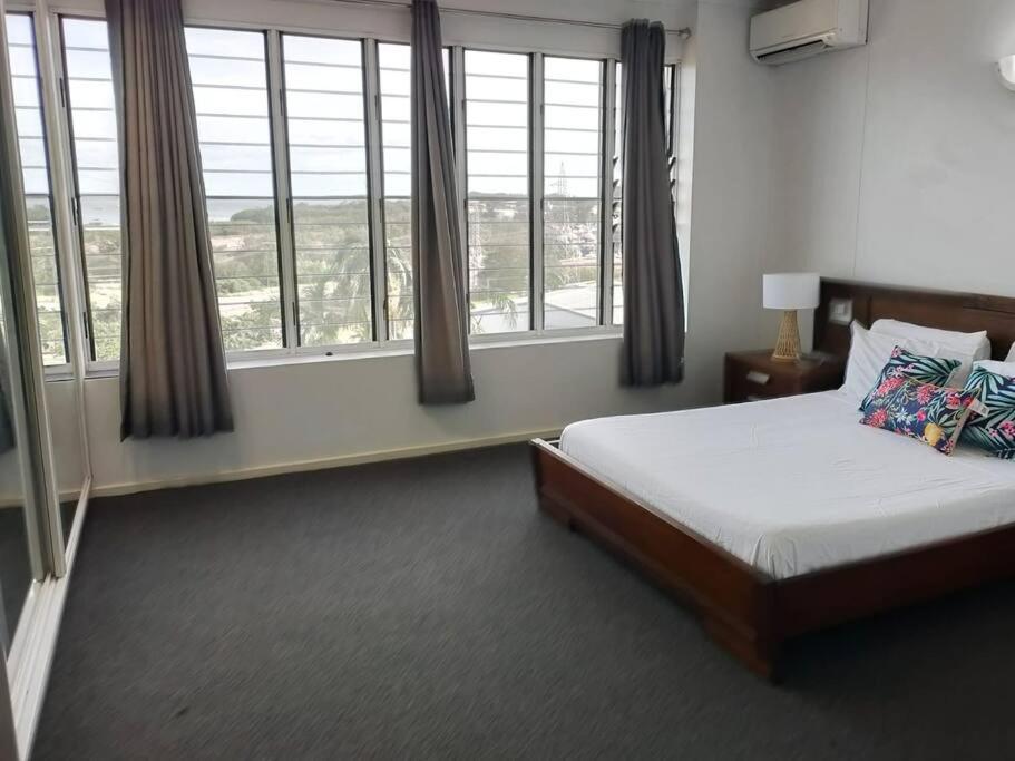 Stunning 3-Bed with Sea View