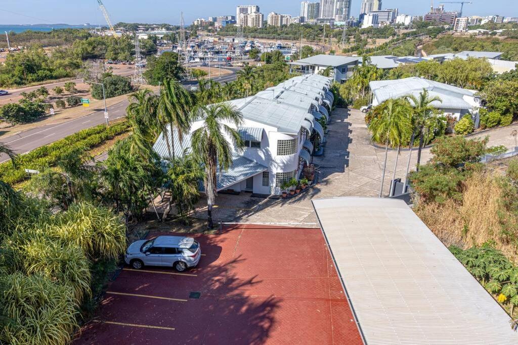 Stunning 3-Bed with Sea View