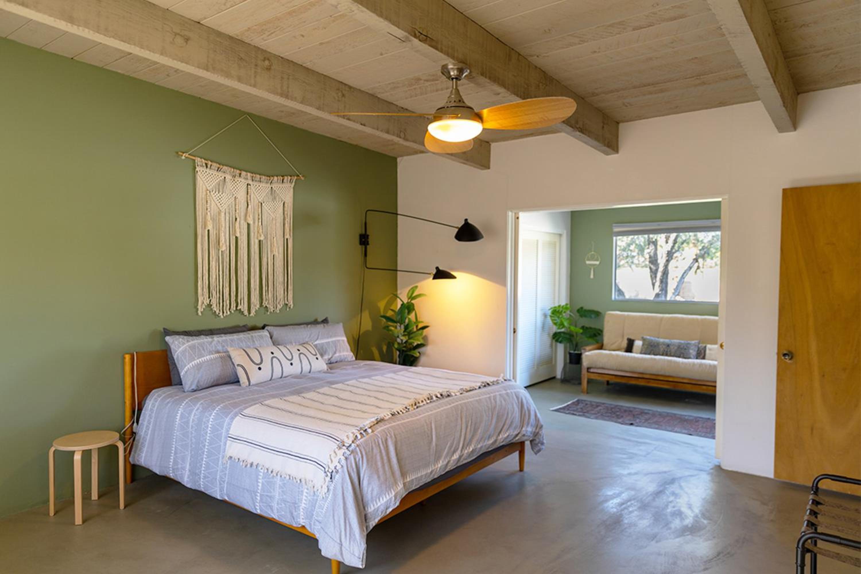 Pool and Mtn View! Designer Borrego Springs Hideaway