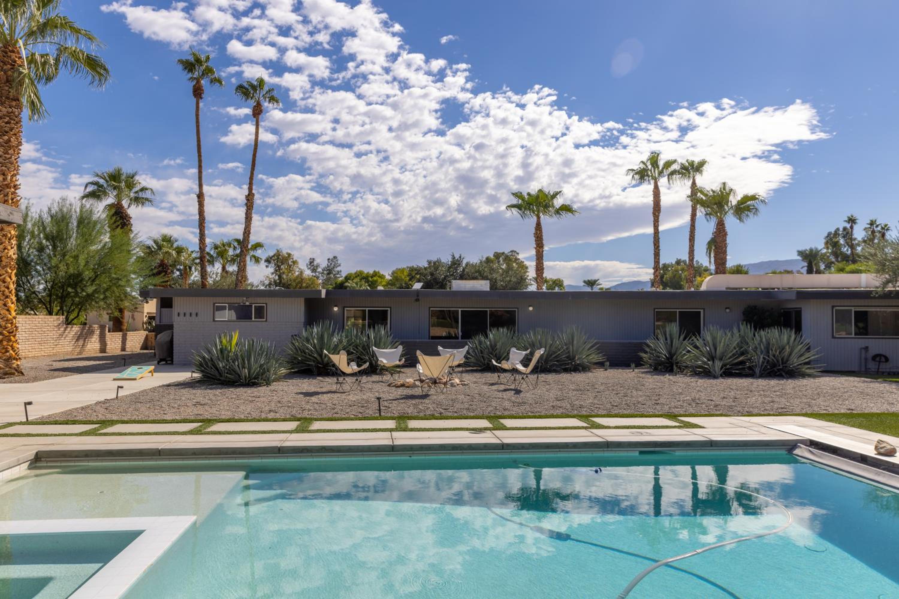 Pool and Mtn View! Designer Borrego Springs Hideaway