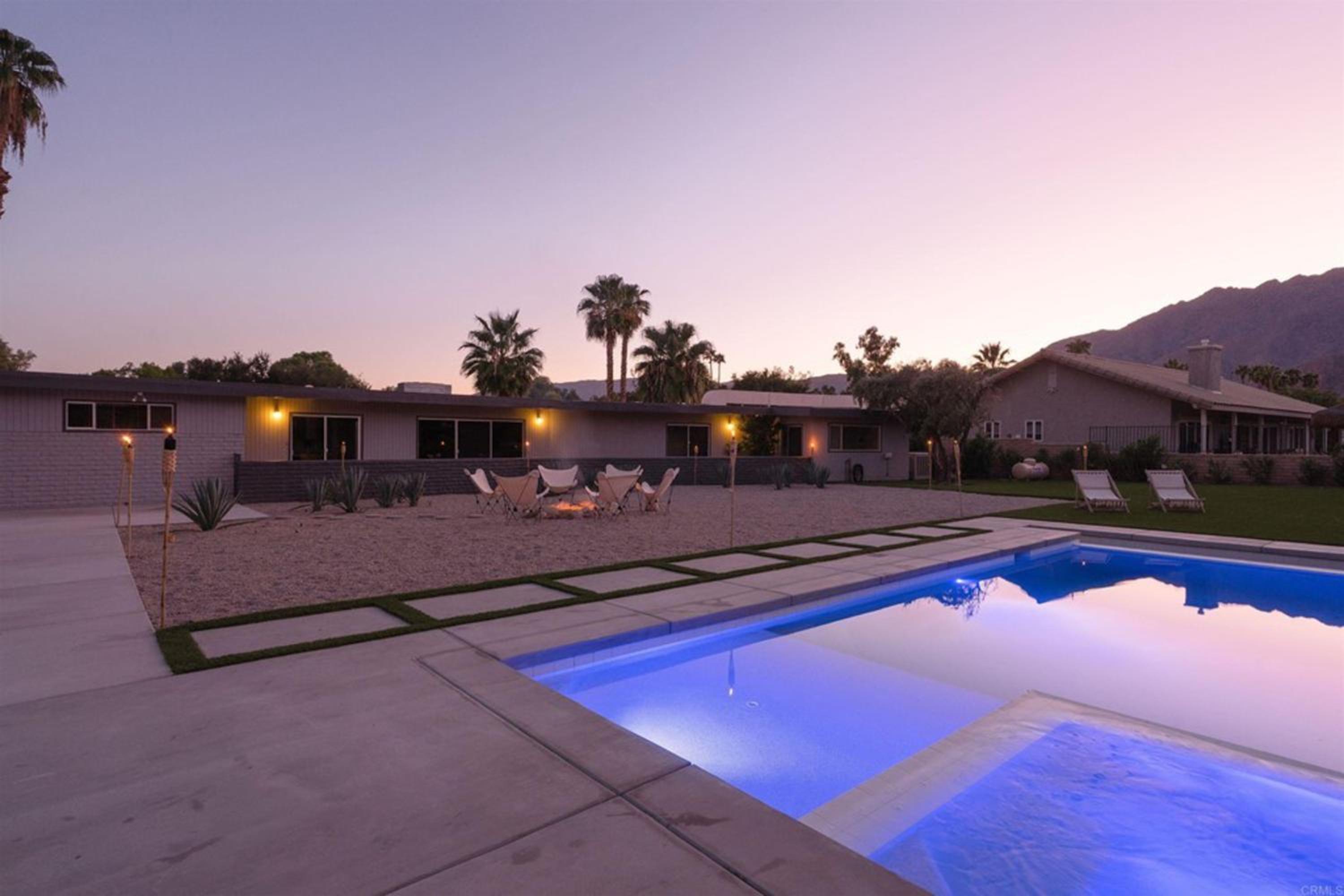 Pool and Mtn View! Designer Borrego Springs Hideaway