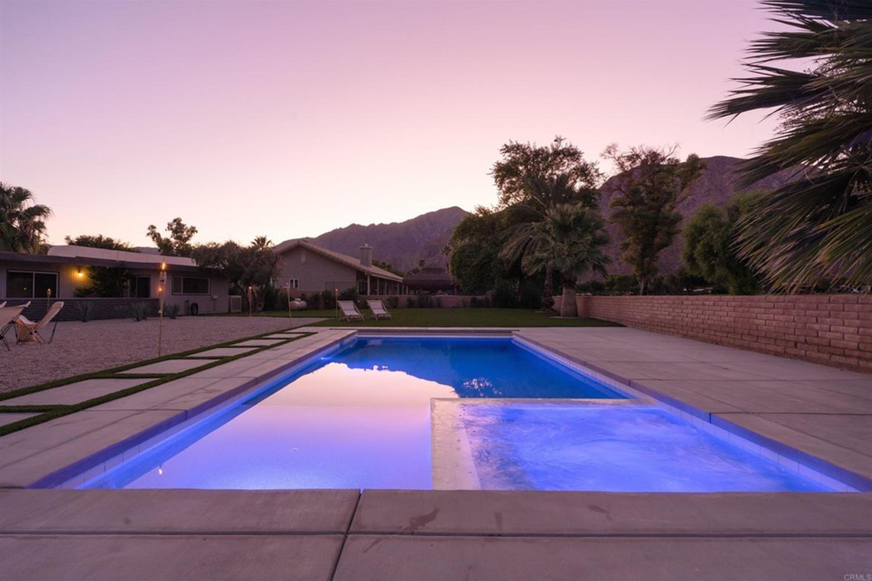 Pool and Mtn View! Designer Borrego Springs Hideaway