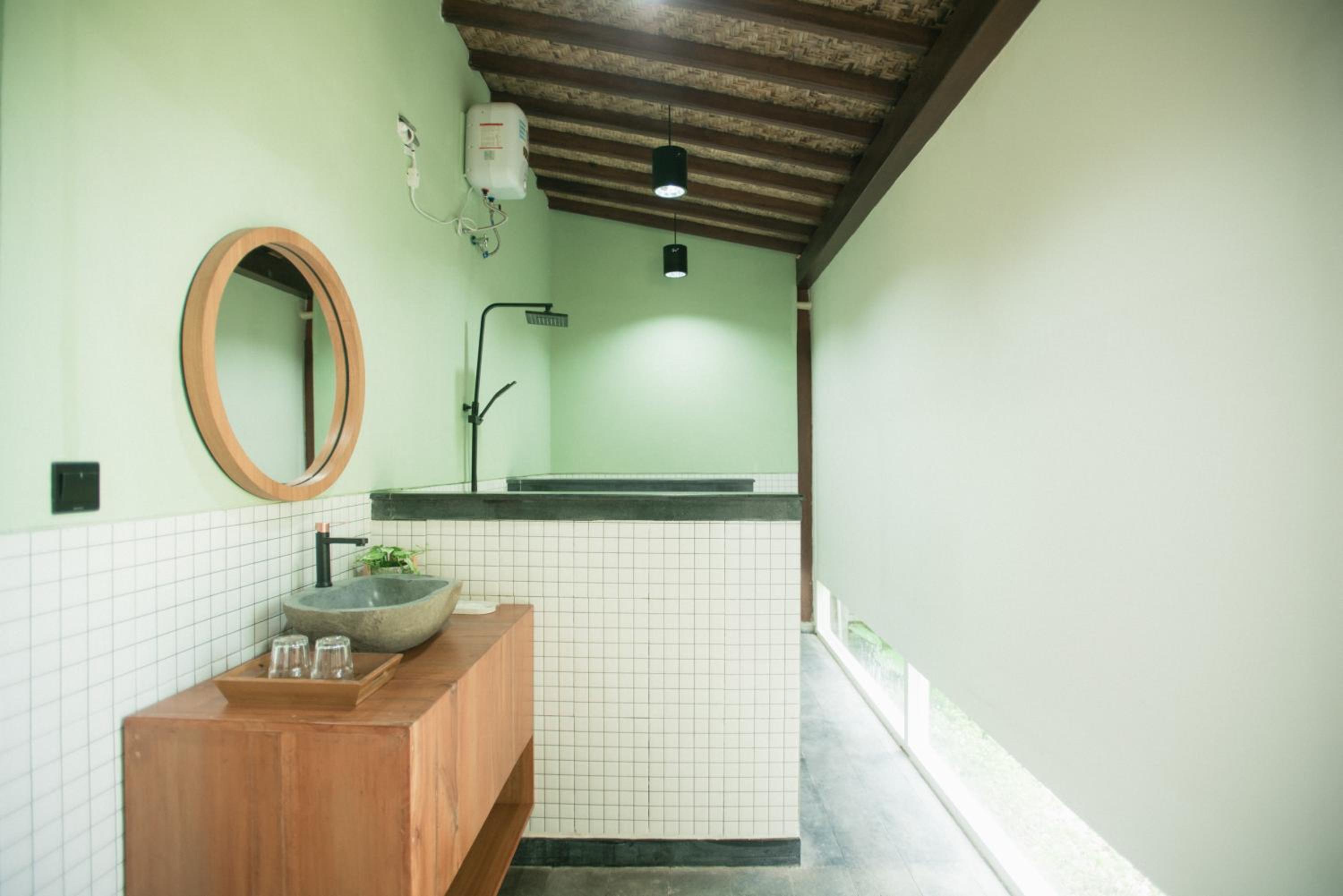 LAYANA FARMSTAY
