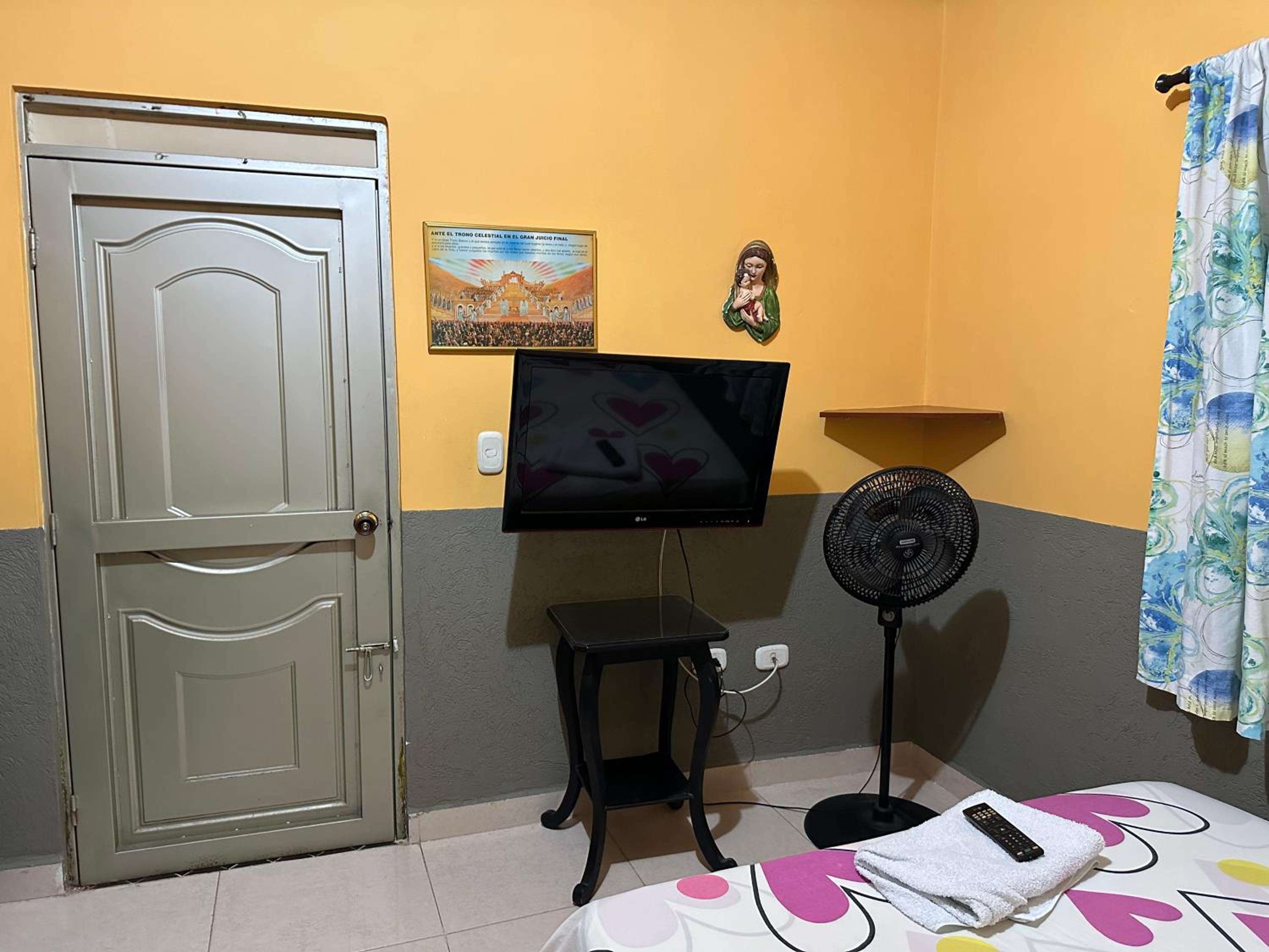 LAS CAMELIAS APARTAHOTEL - La Virginia Risaralda