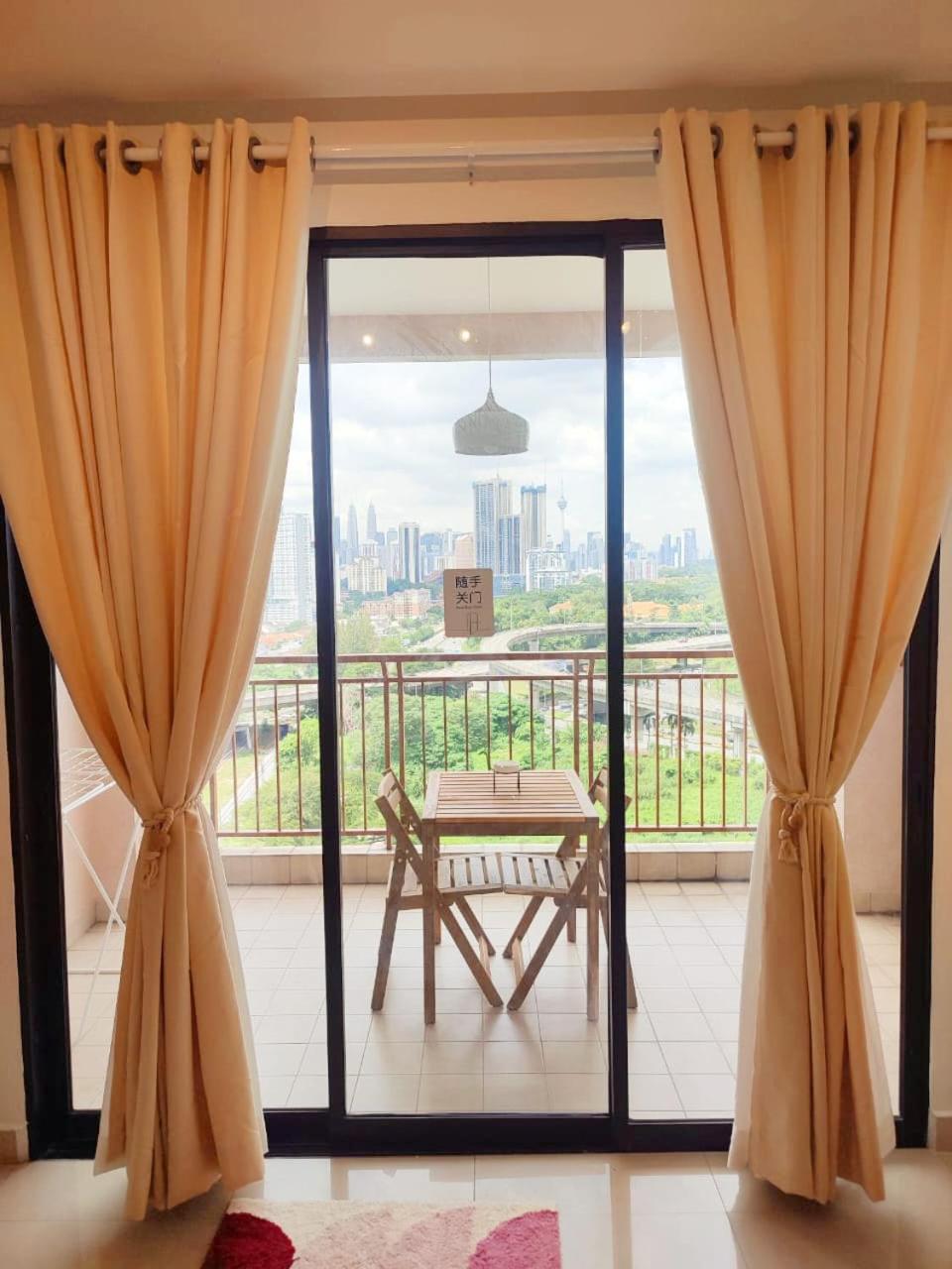 MITEC KL 3 min 9pax Royal Domain KL View 3 room 315