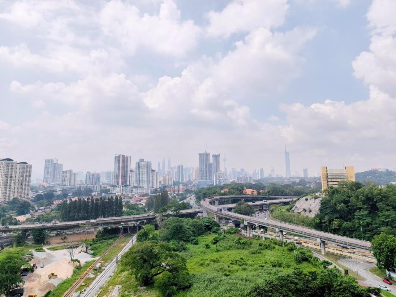 MITEC KL 3 min 9pax Royal Domain KL View 3 room 315