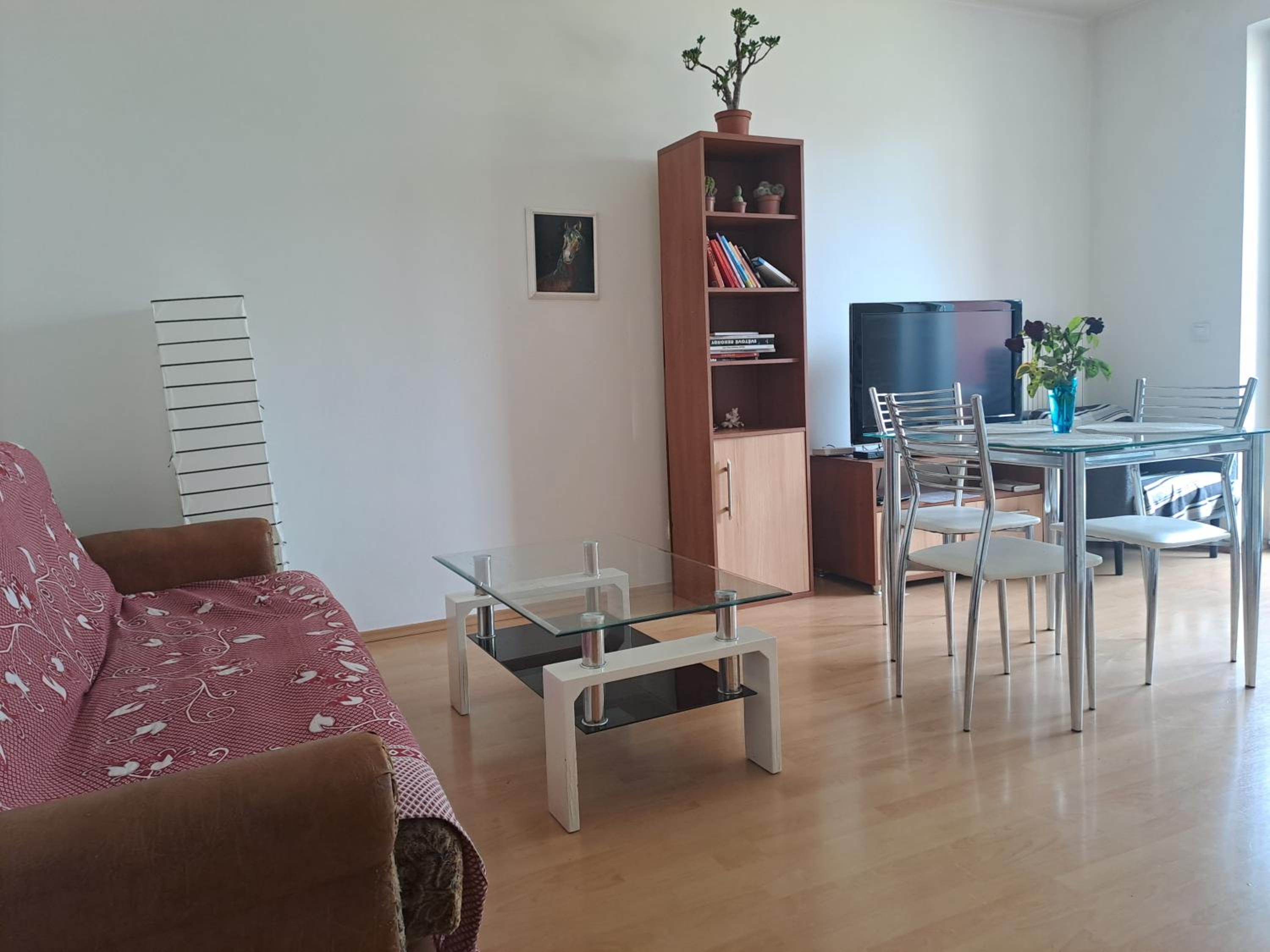 Peškova, byt o 2 pokojích s terasou view 5
