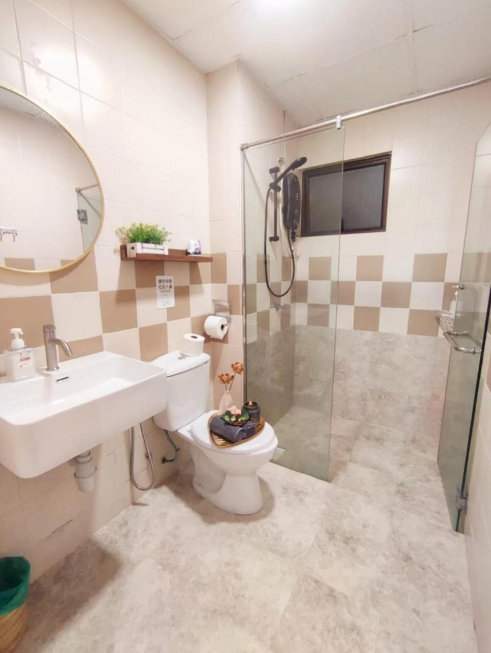 MITEC KL 3 min 9pax Royal Domain KL View 3 room 315