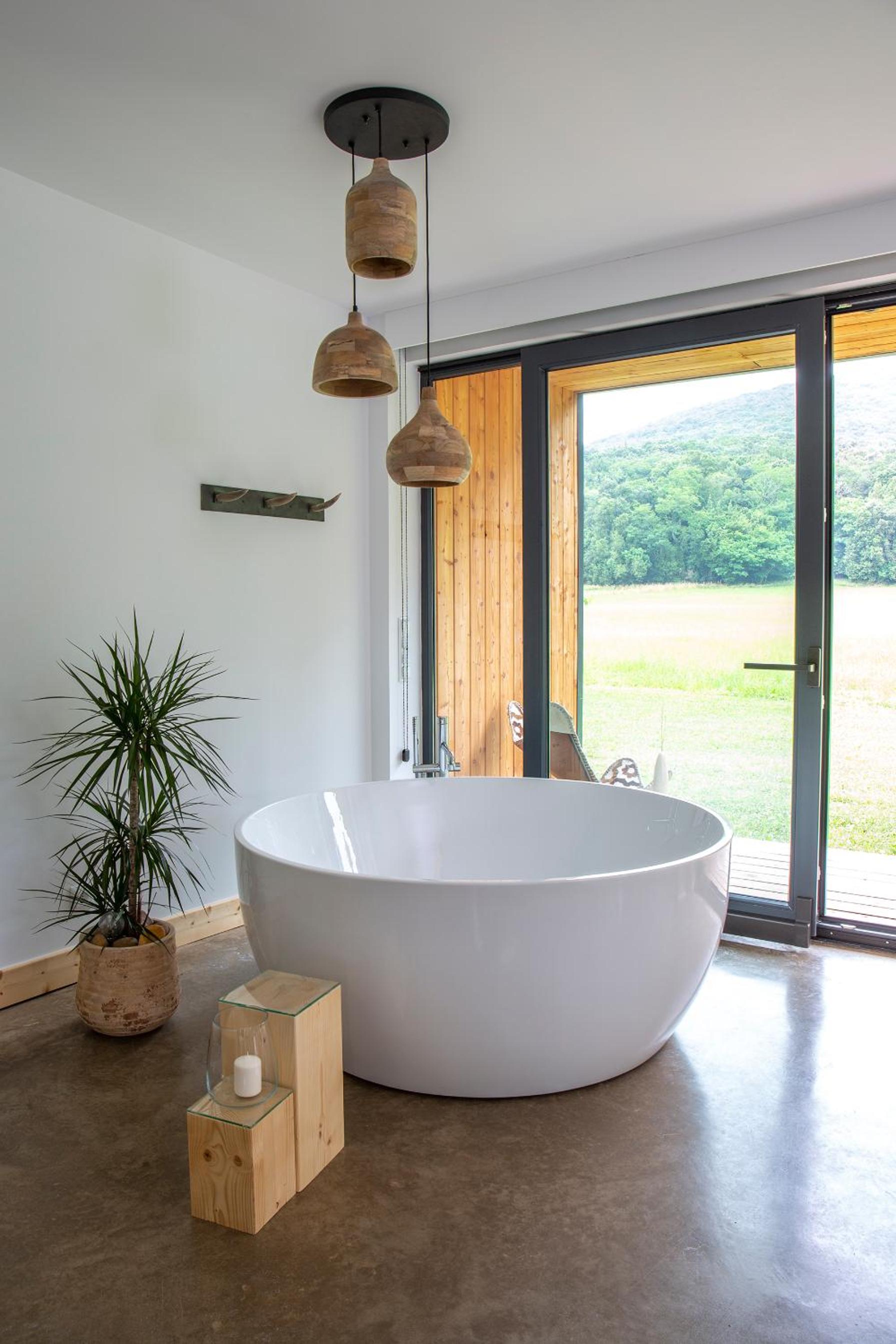 VIBE LUXURY CABINS