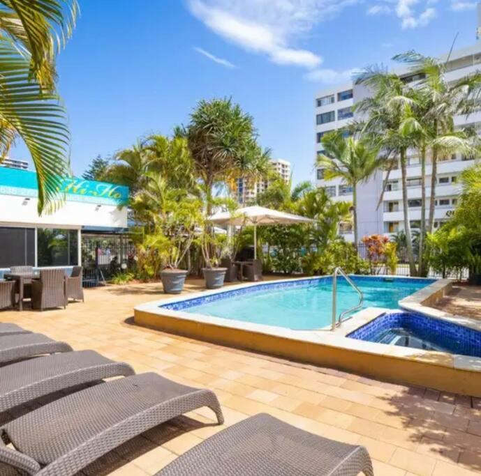 Entire beachside 2 bedroom unit