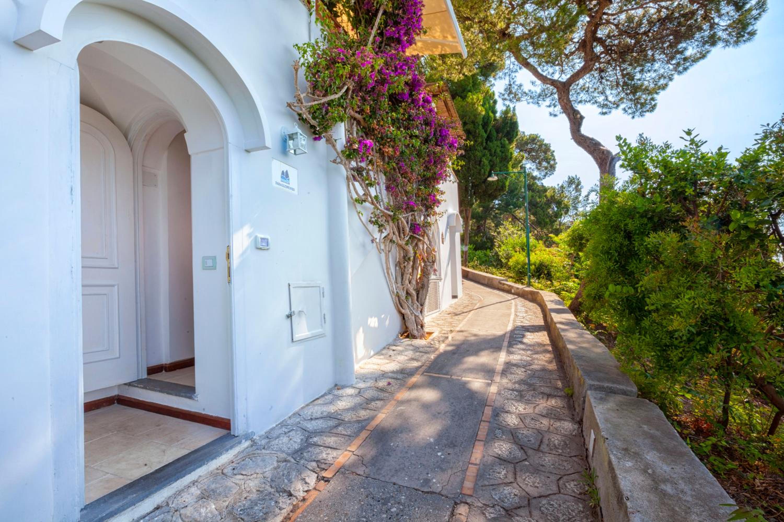 Faraglionensis MonaconeHouse Apartment