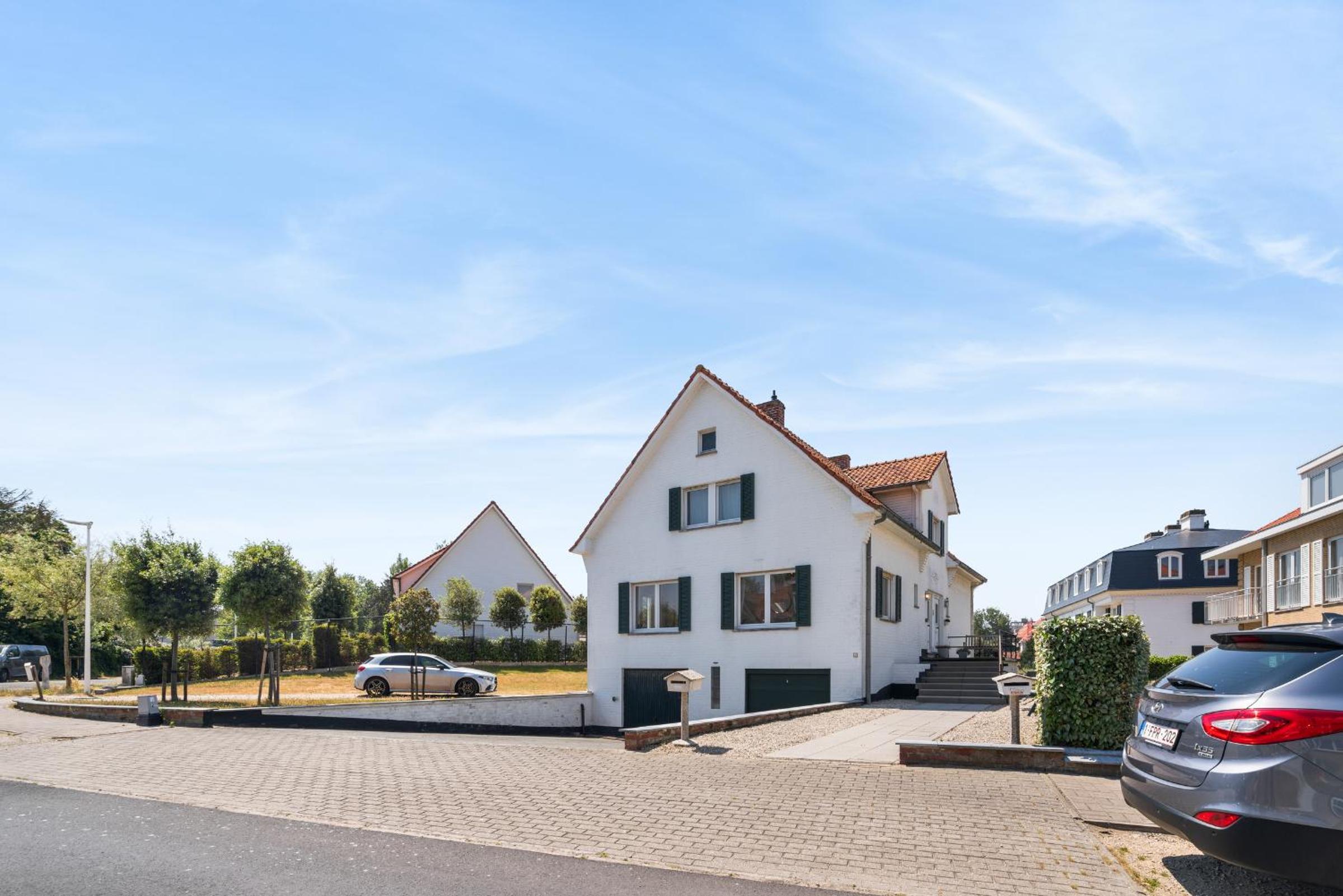 Villa Maria Villa aan zee met privé parking 8p