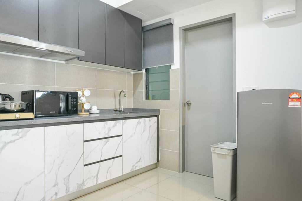PlayStaytion Centura 3 Bedroom 2 Bathroom by RBNB