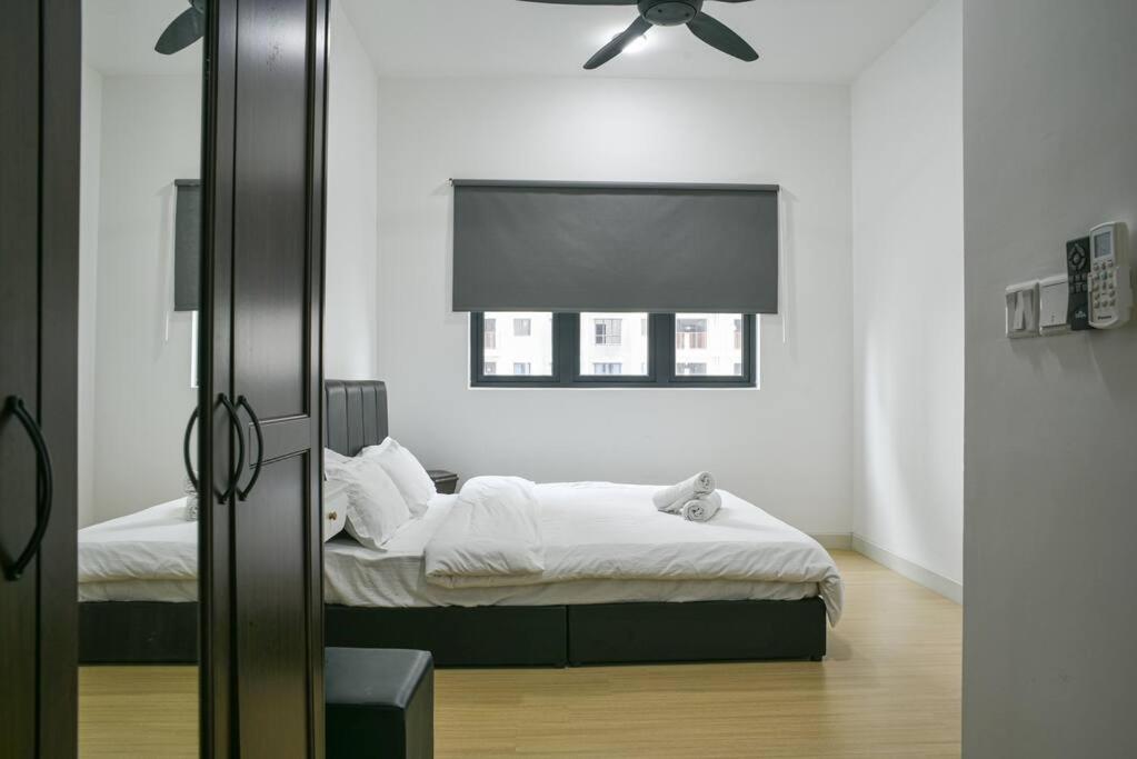 PlayStaytion Centura 3 Bedroom 2 Bathroom by RBNB