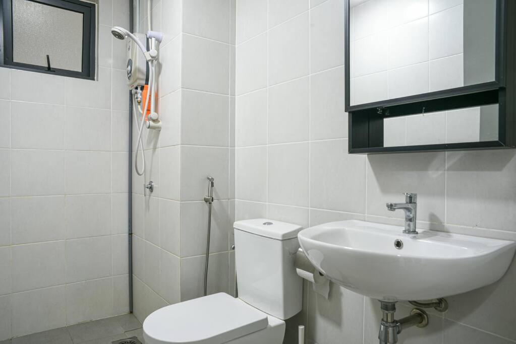 PlayStaytion Centura 3 Bedroom 2 Bathroom by RBNB