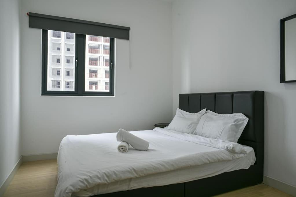 PlayStaytion Centura 3 Bedroom 2 Bathroom by RBNB