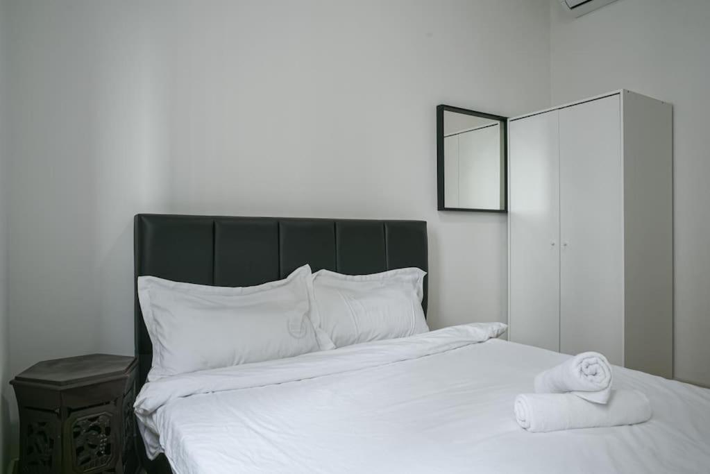 PlayStaytion Centura 3 Bedroom 2 Bathroom by RBNB