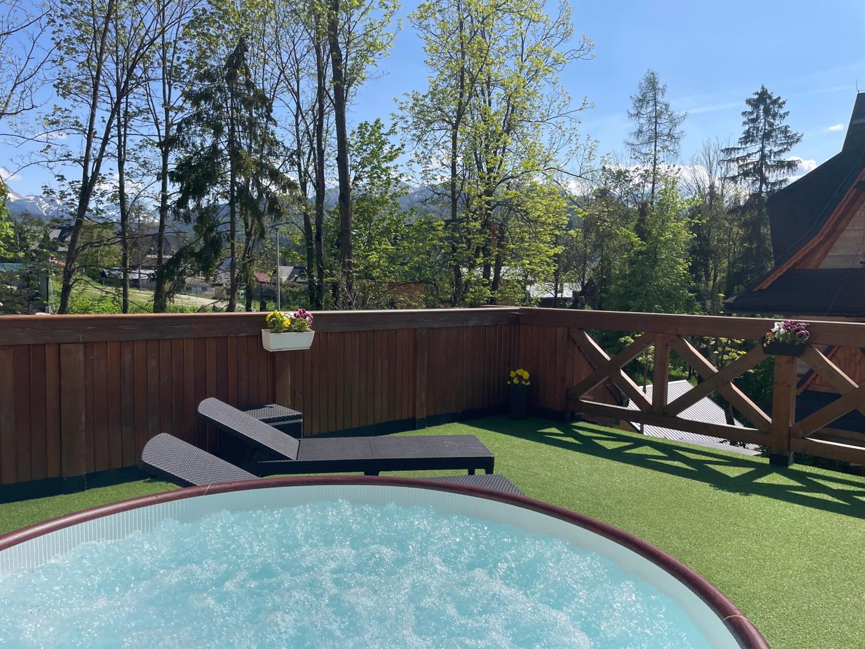 Pokoje Gościnne "U Elżbiety" 2 z basenem i jacuzzi