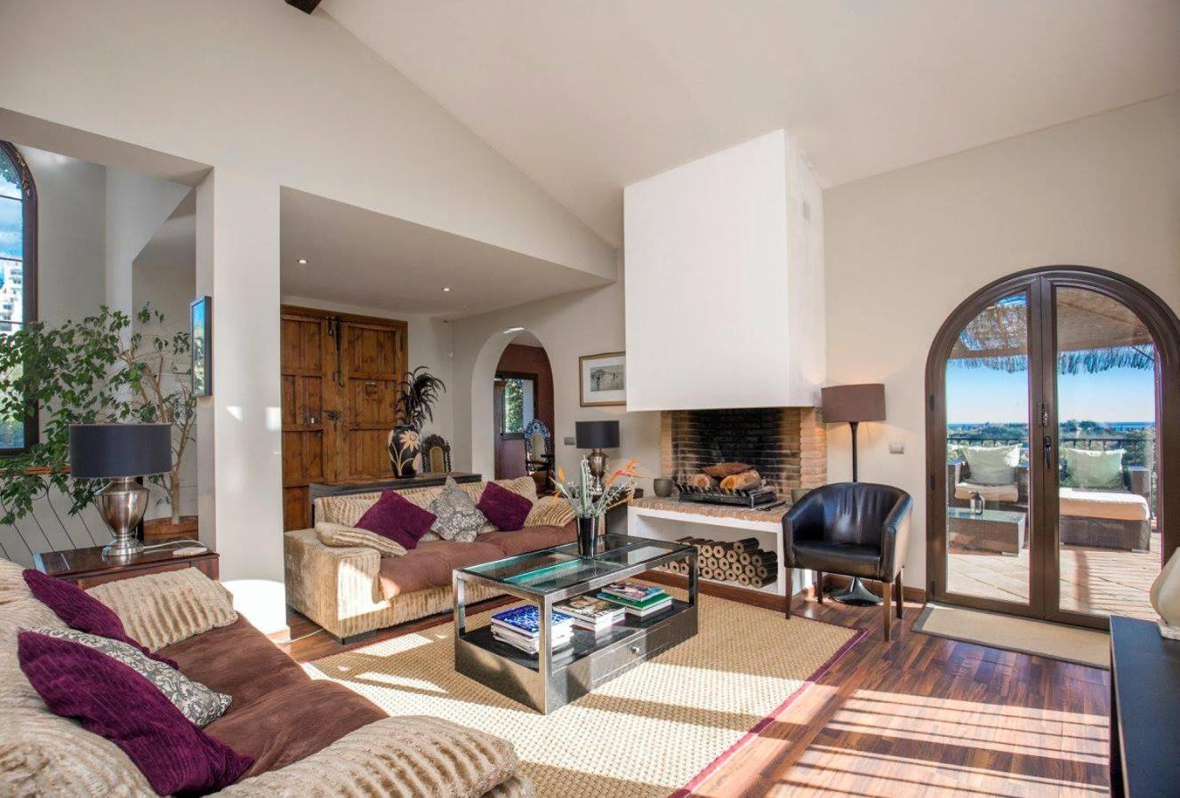 Peaceful 3 Bedroom Villa with Infinity Pool Estepona Marbella