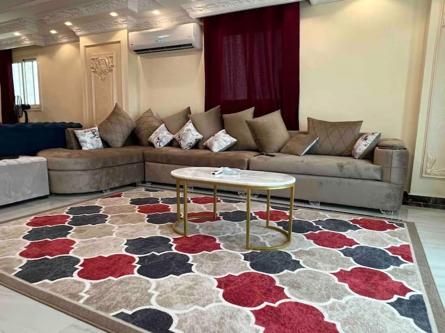 Pyramids view apartment 3BR