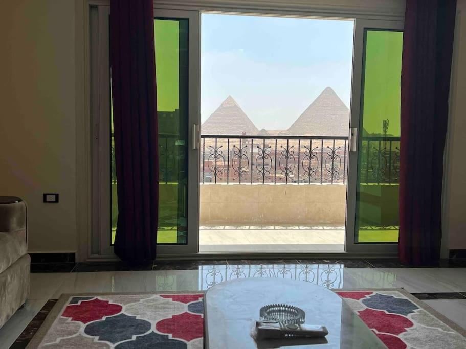 Pyramids view apartment 3BR