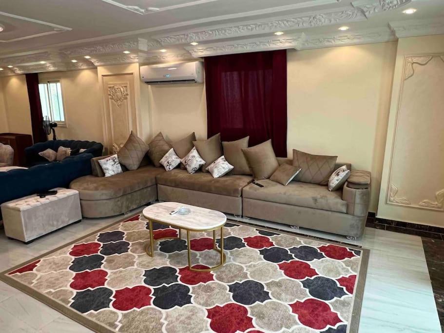 Pyramids view apartment 3BR