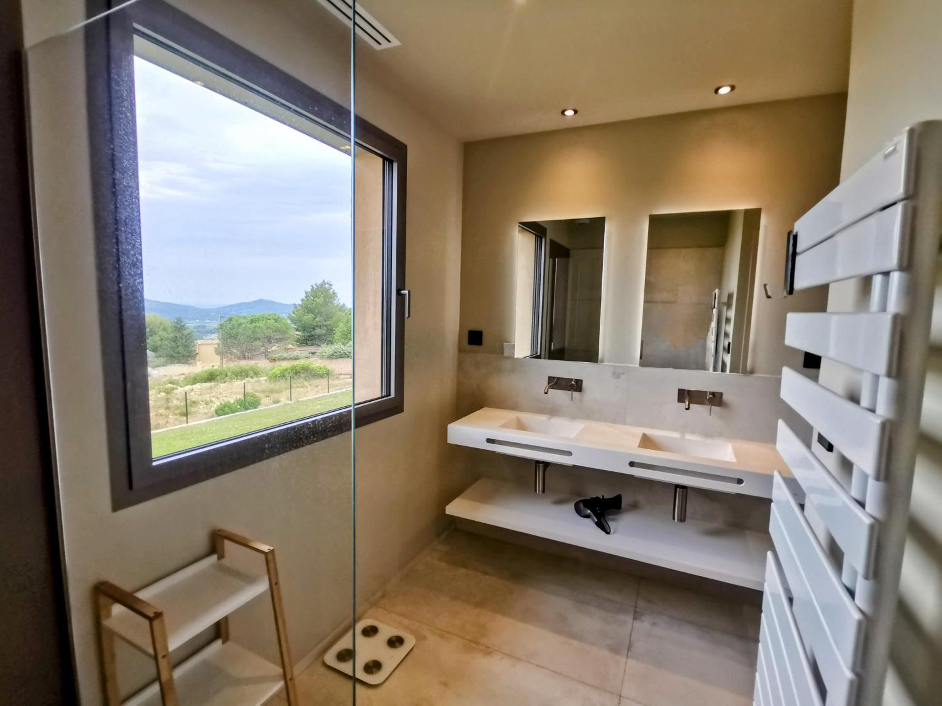Villa La Voile au Vent - Sur les collines de la Cadière d'Azur - Villa spacieuse, 4 chambres, climatisée avec piscine à débordement, Vue mer et collines photo 3