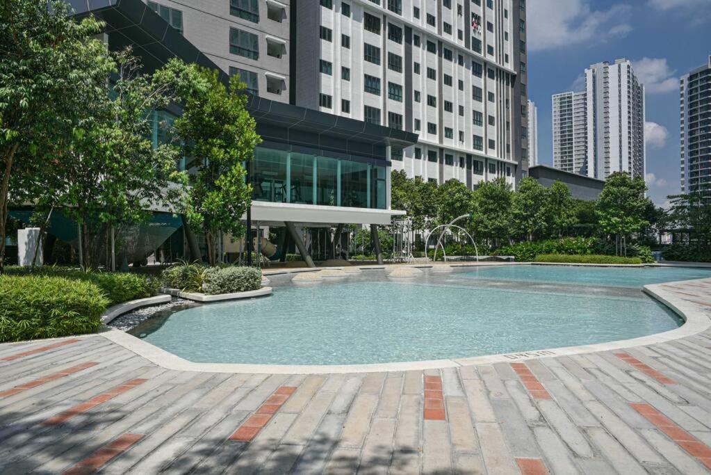 PlayStaytion Centura 3 Bedroom 2 Bathroom by RBNB