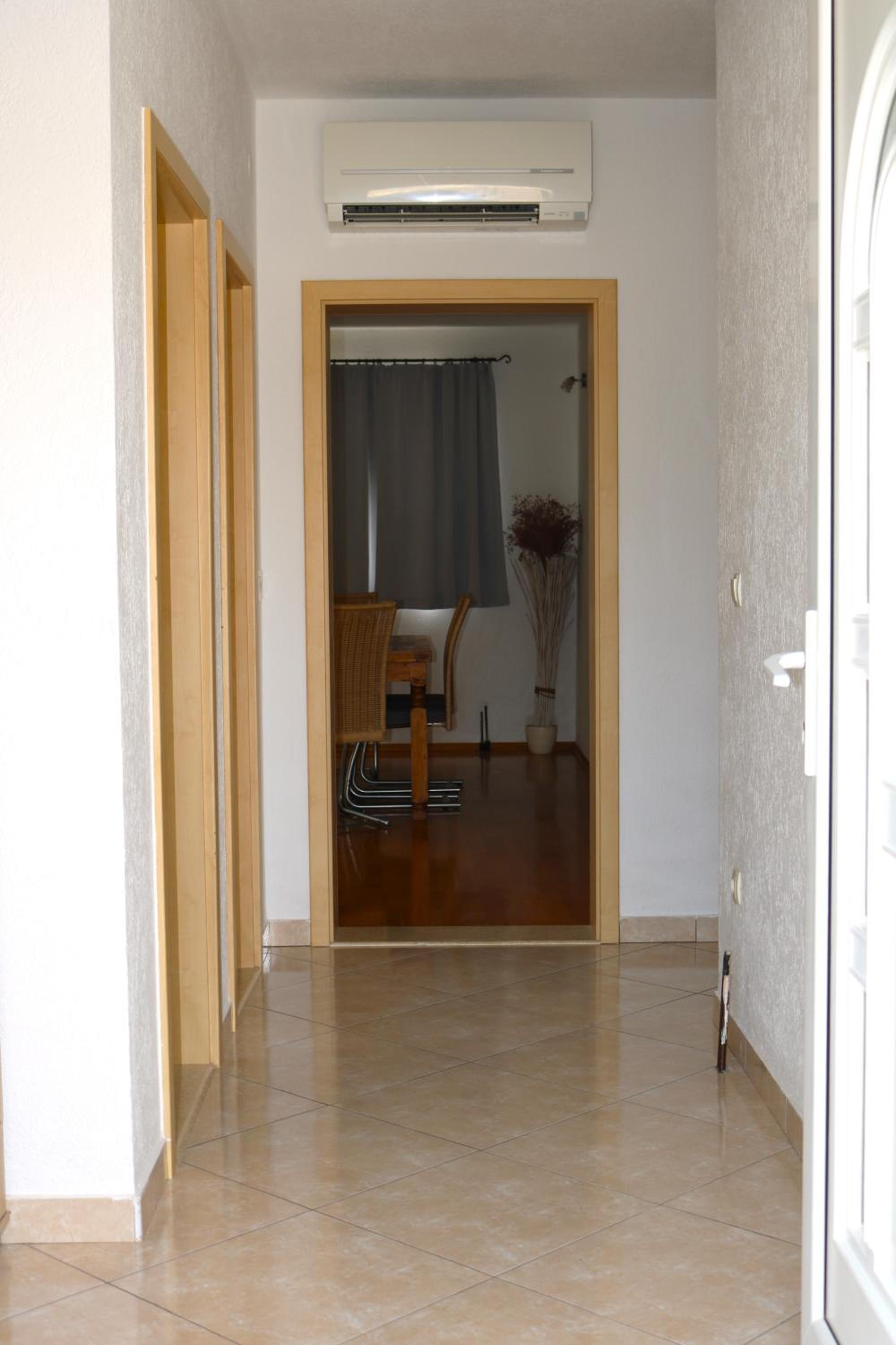 Photo 64