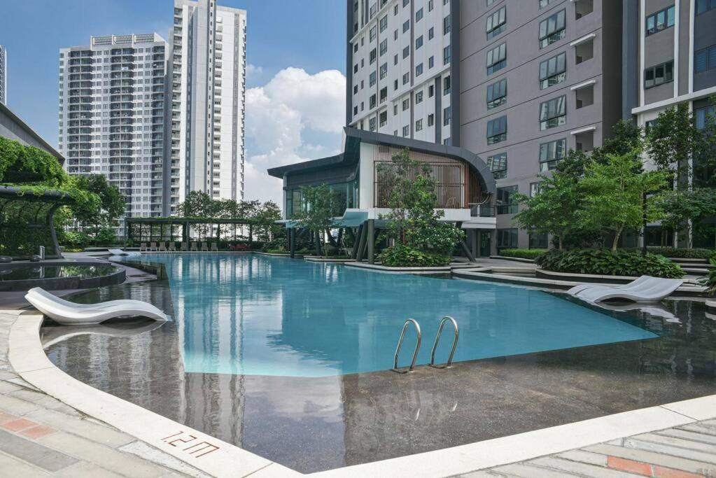 PlayStaytion Centura 3 Bedroom 2 Bathroom by RBNB