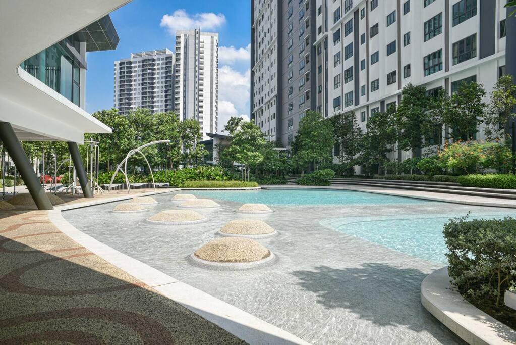 PlayStaytion Centura 3 Bedroom 2 Bathroom by RBNB
