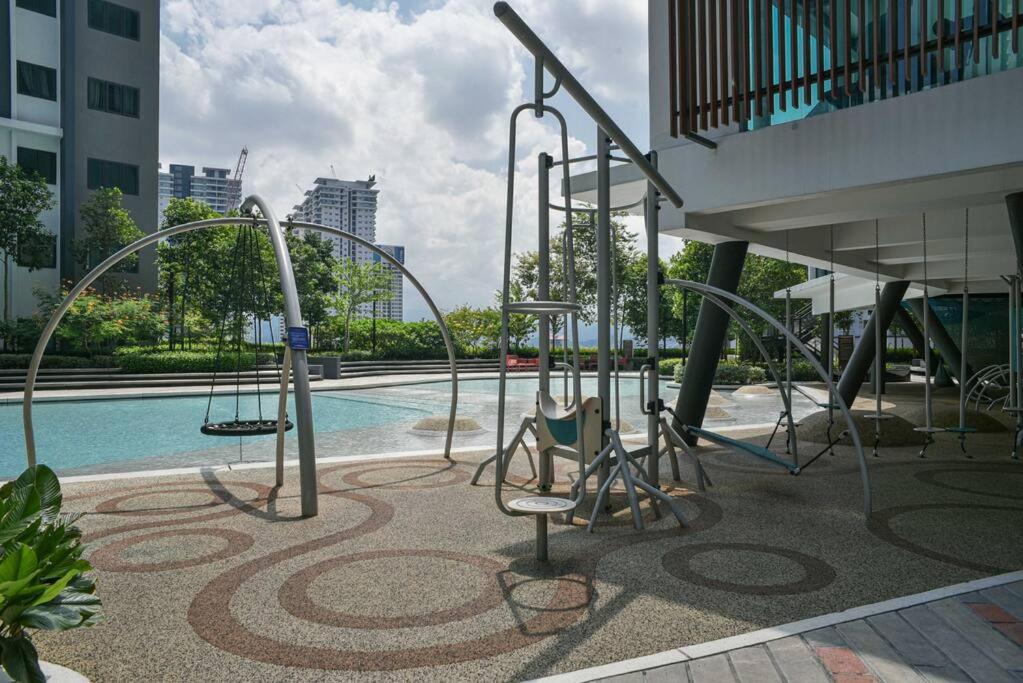 PlayStaytion Centura 3 Bedroom 2 Bathroom by RBNB