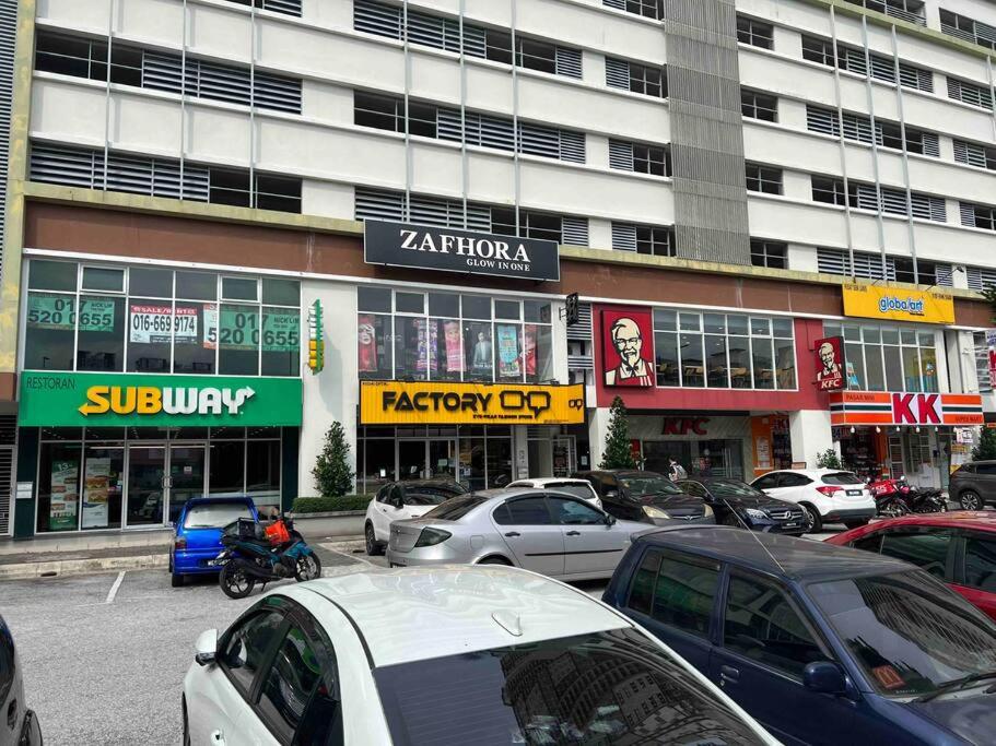 PlayStaytion Centura 3 Bedroom 2 Bathroom by RBNB
