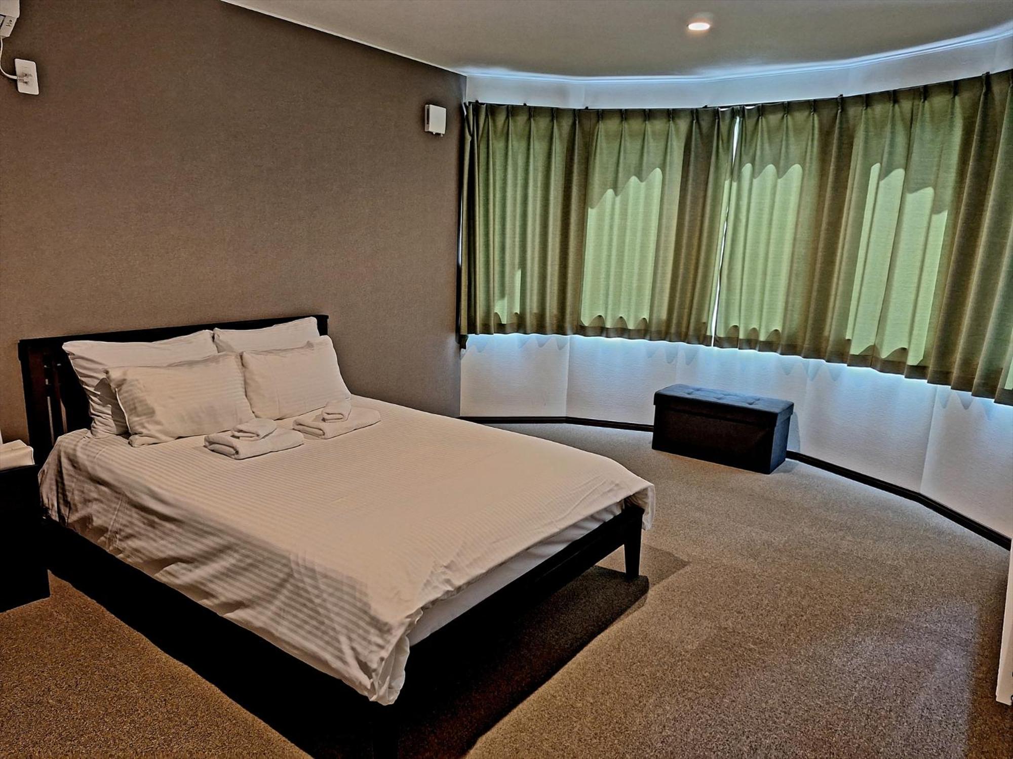 Jadan House