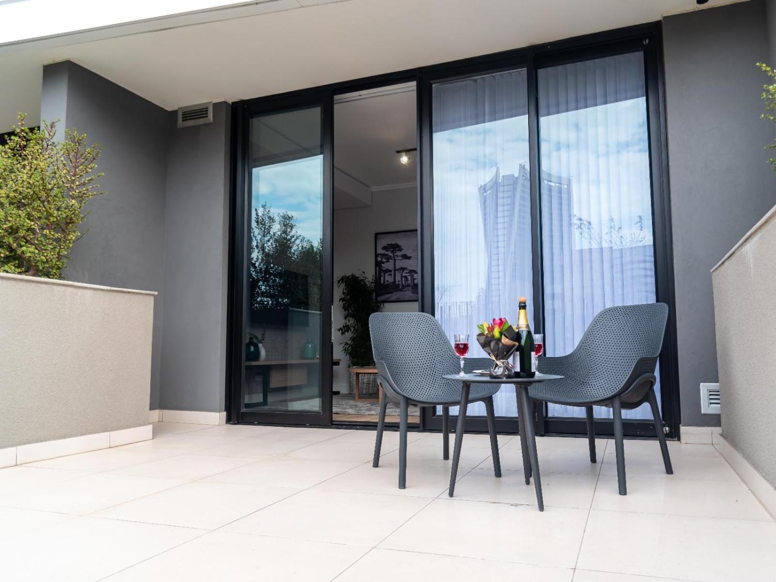 Luxurious Apartment, Ellipse, Waterfall, Midrand view 5