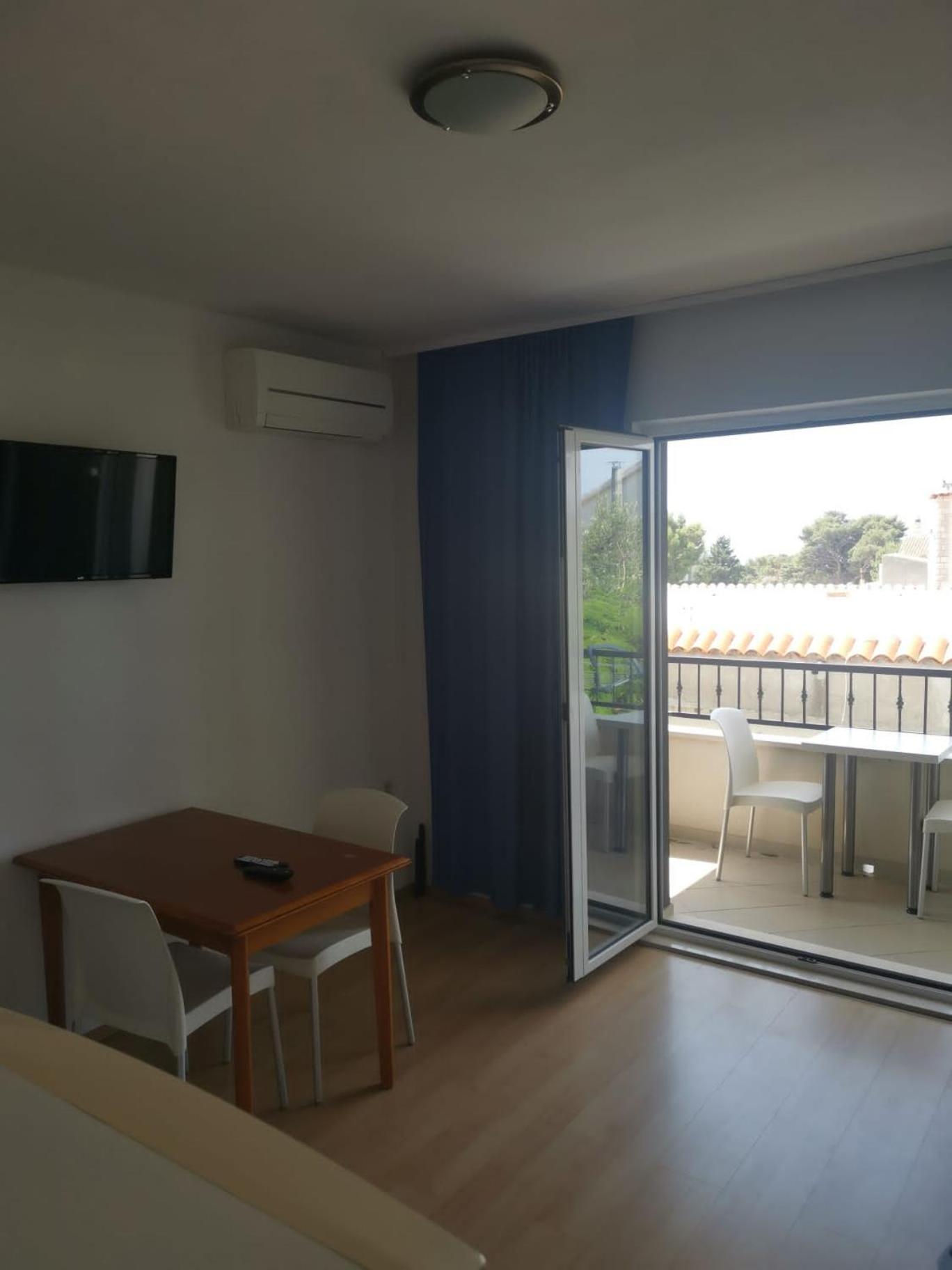 Apartment Nada view 3