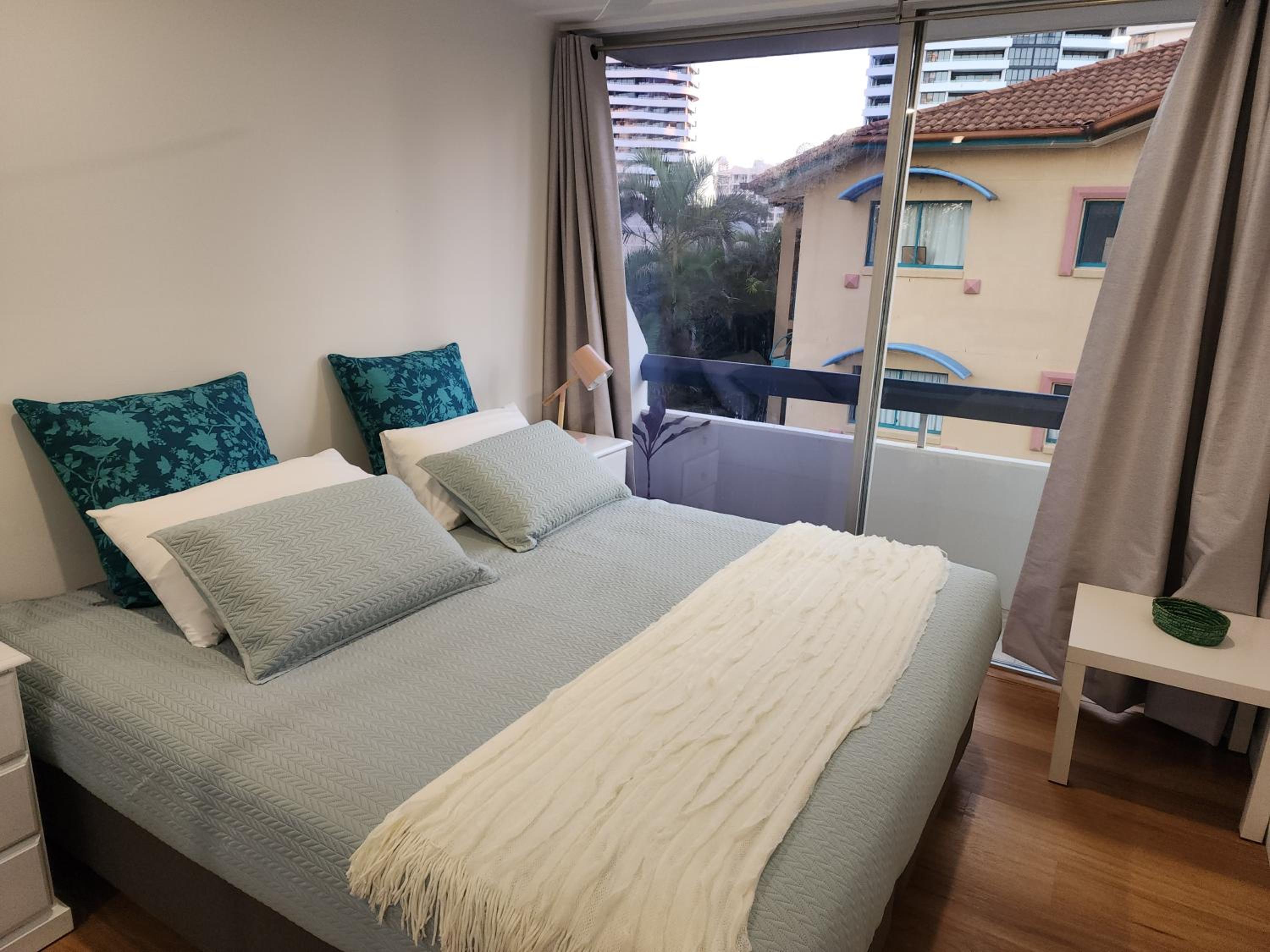 Entire beachside 2 bedroom unit