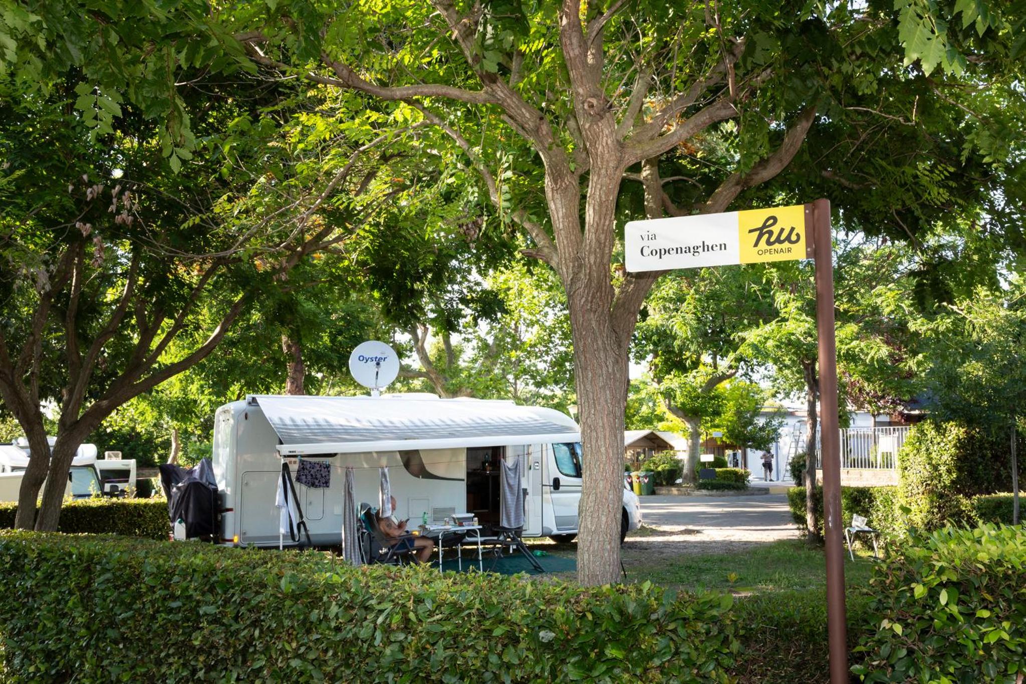 hu Roma Camping In Town
