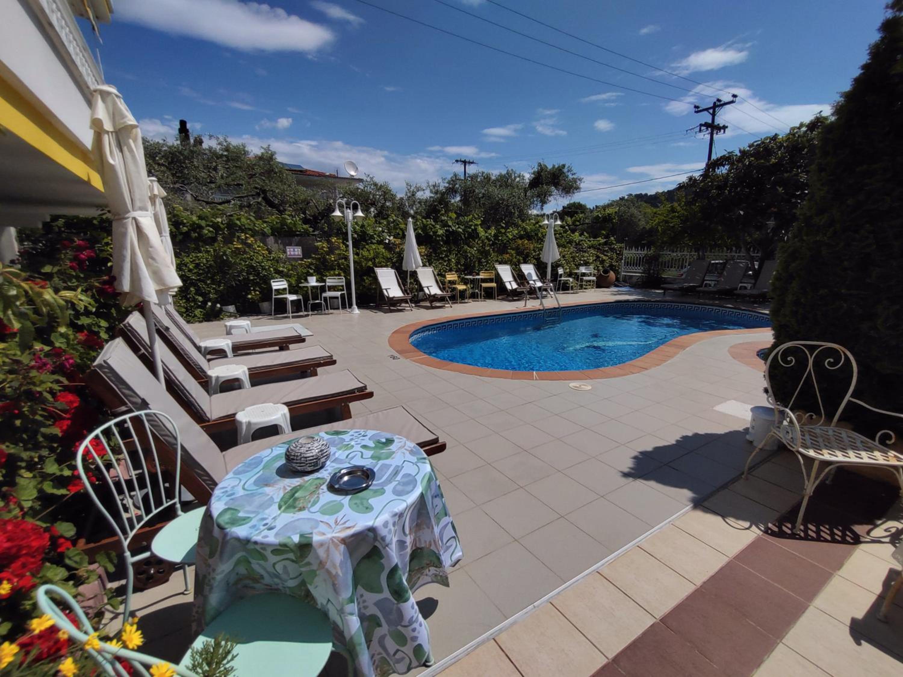 Ioli Luxury Suite view 4