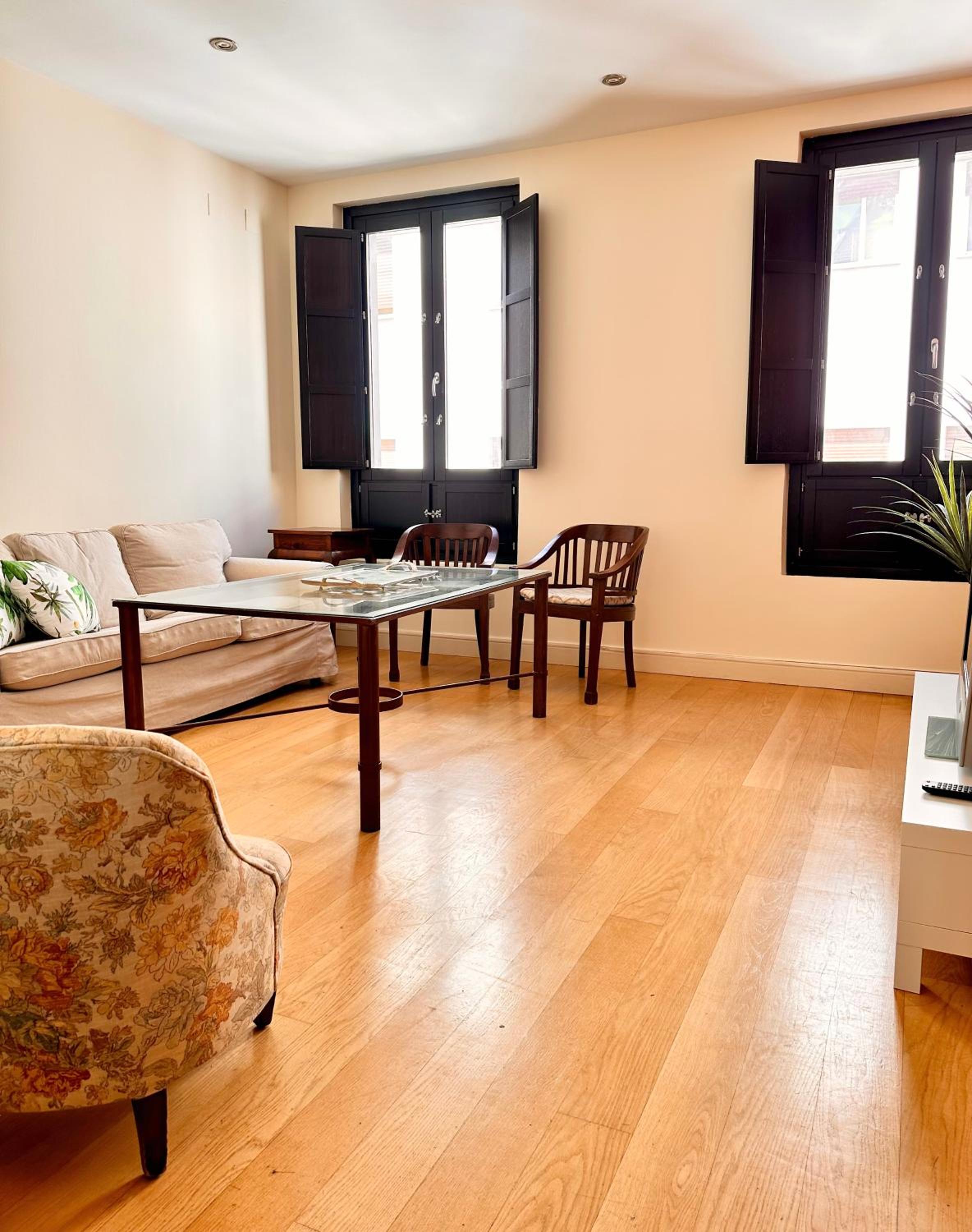 Penthouse near cathedral private rooftop Private Parking