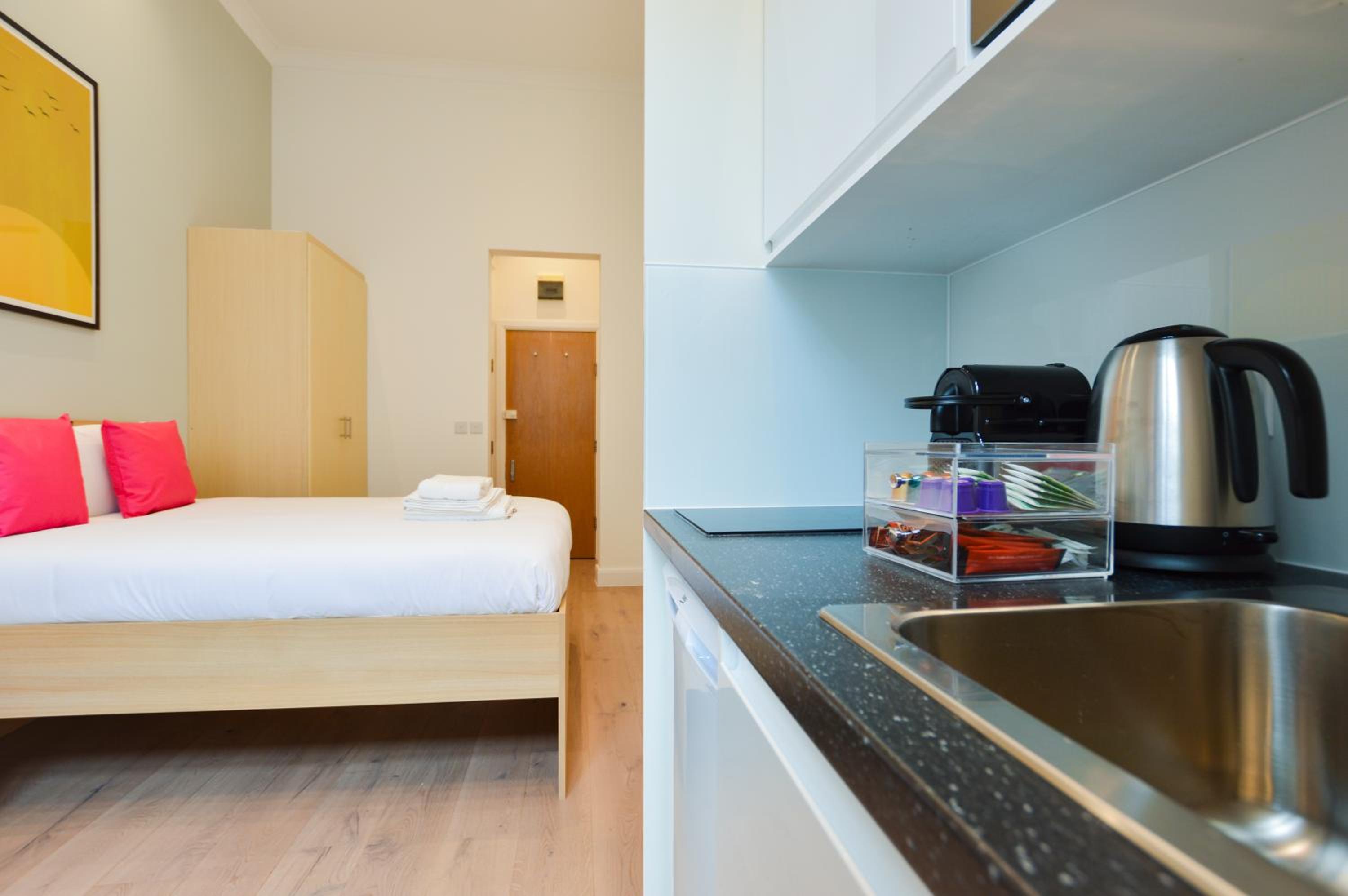 Queensborough Terrace Serviced Apartments by Concept Apartments