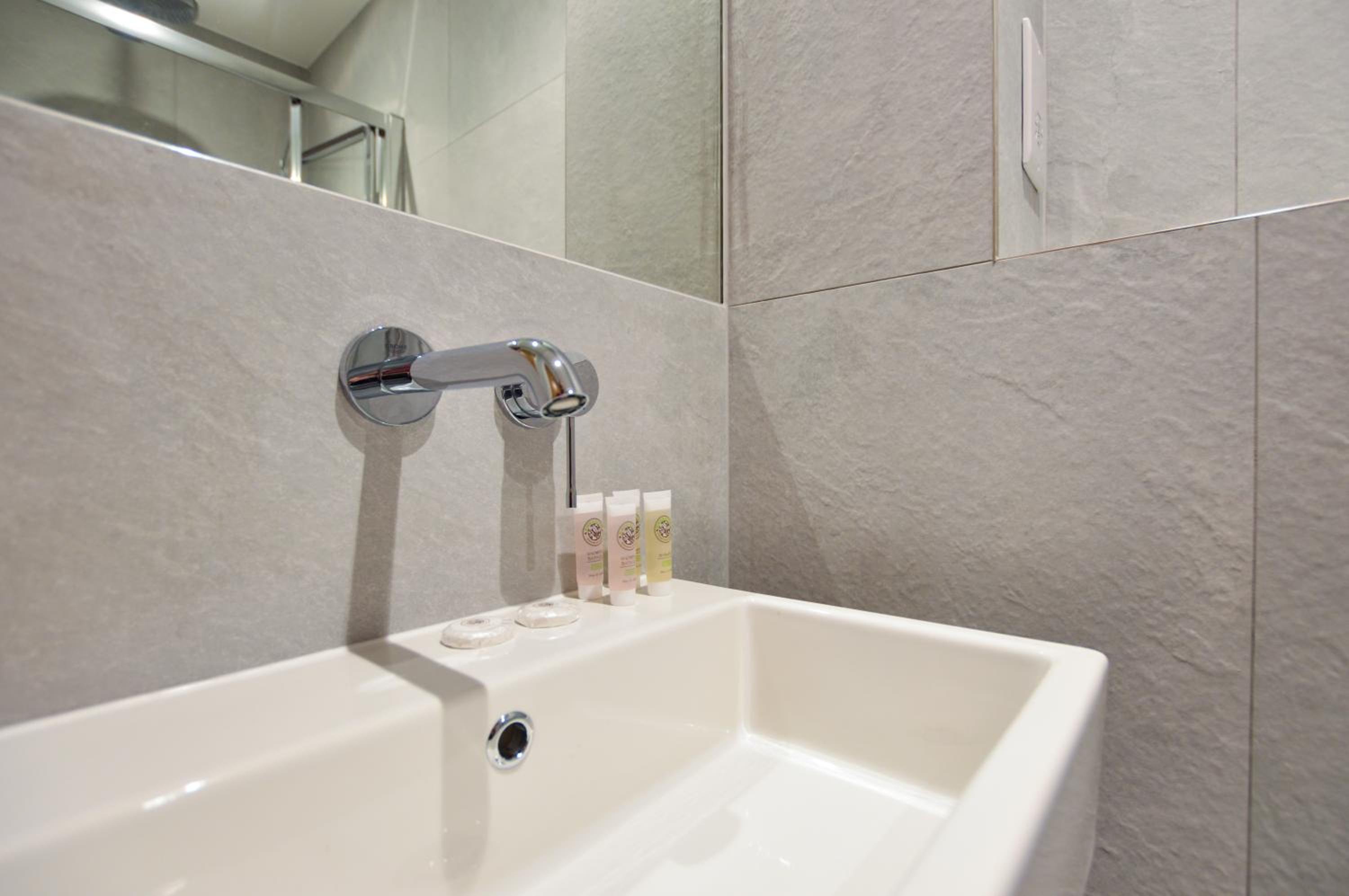 Queensborough Terrace Serviced Apartments by Concept Apartments