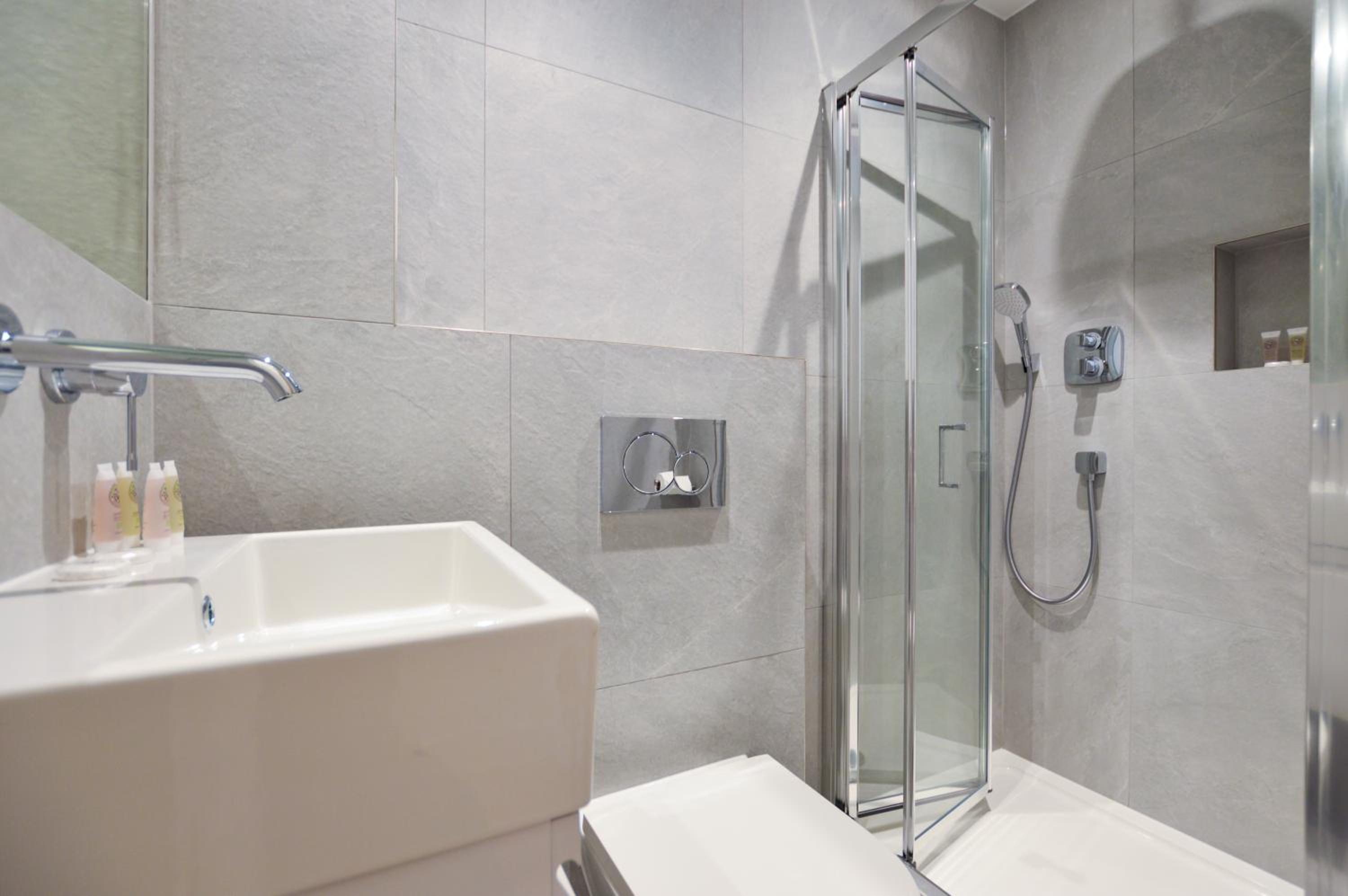 Queensborough Terrace Serviced Apartments by Concept Apartments