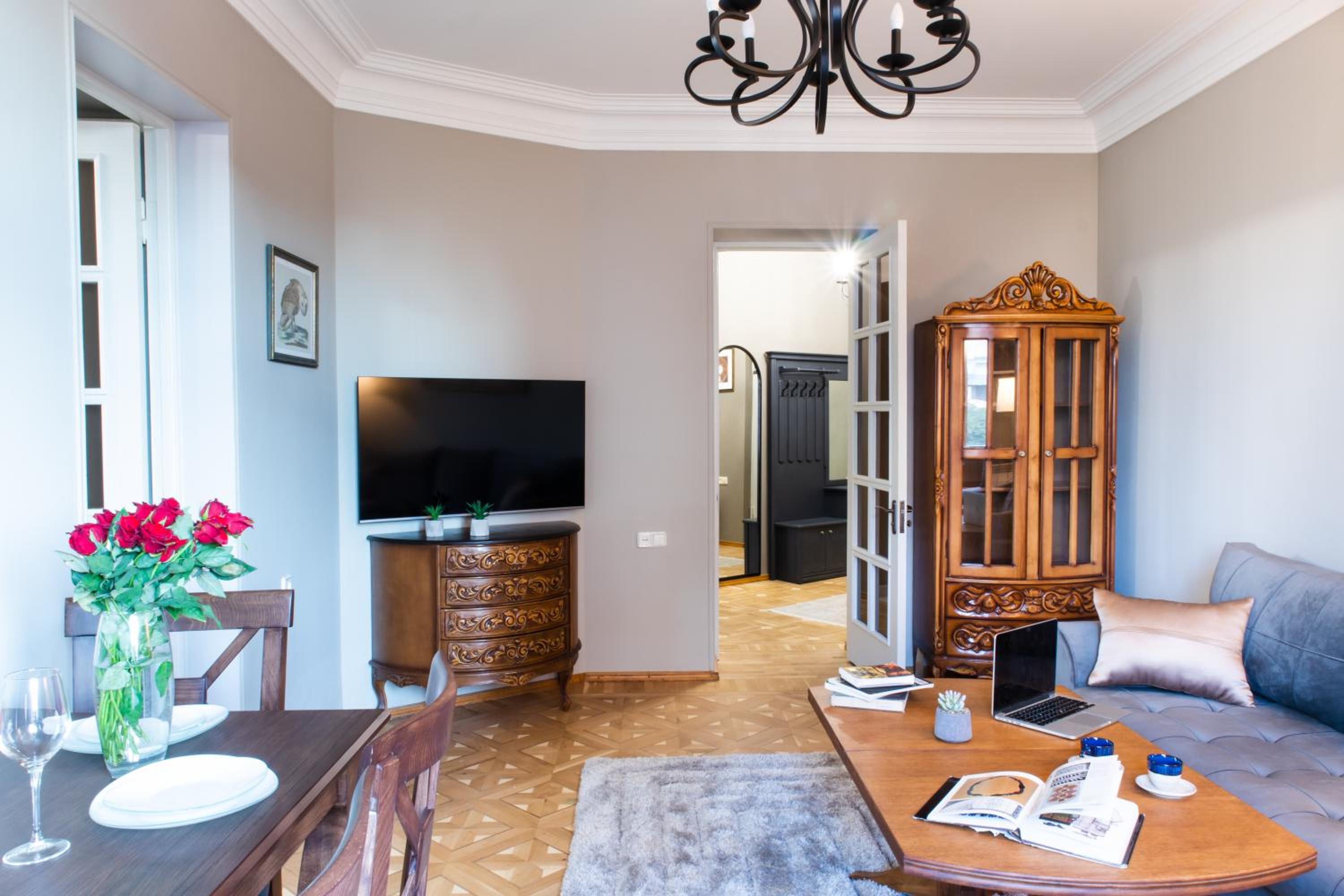 hotelise I Broadway Apartment