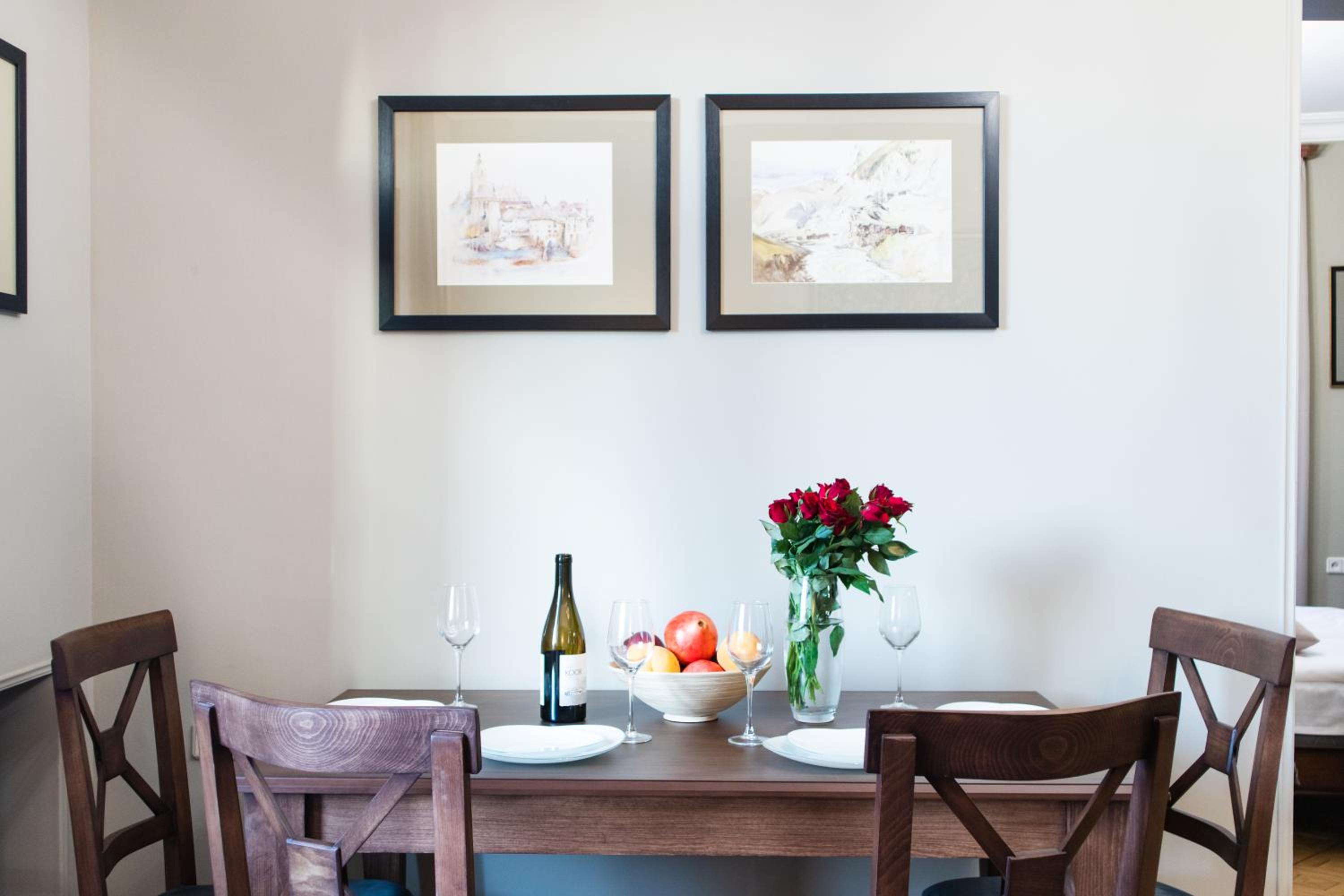 hotelise I Broadway Apartment