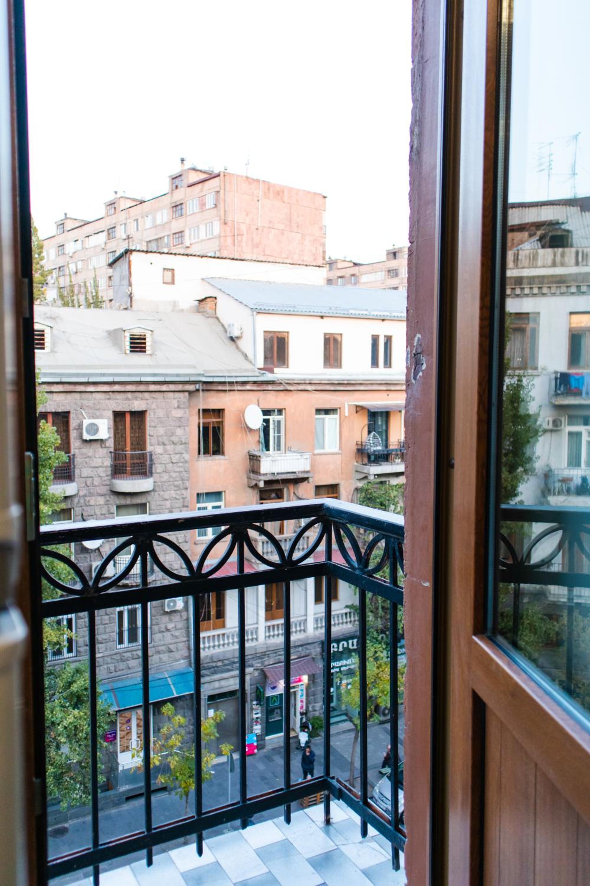 hotelise I Broadway Apartment