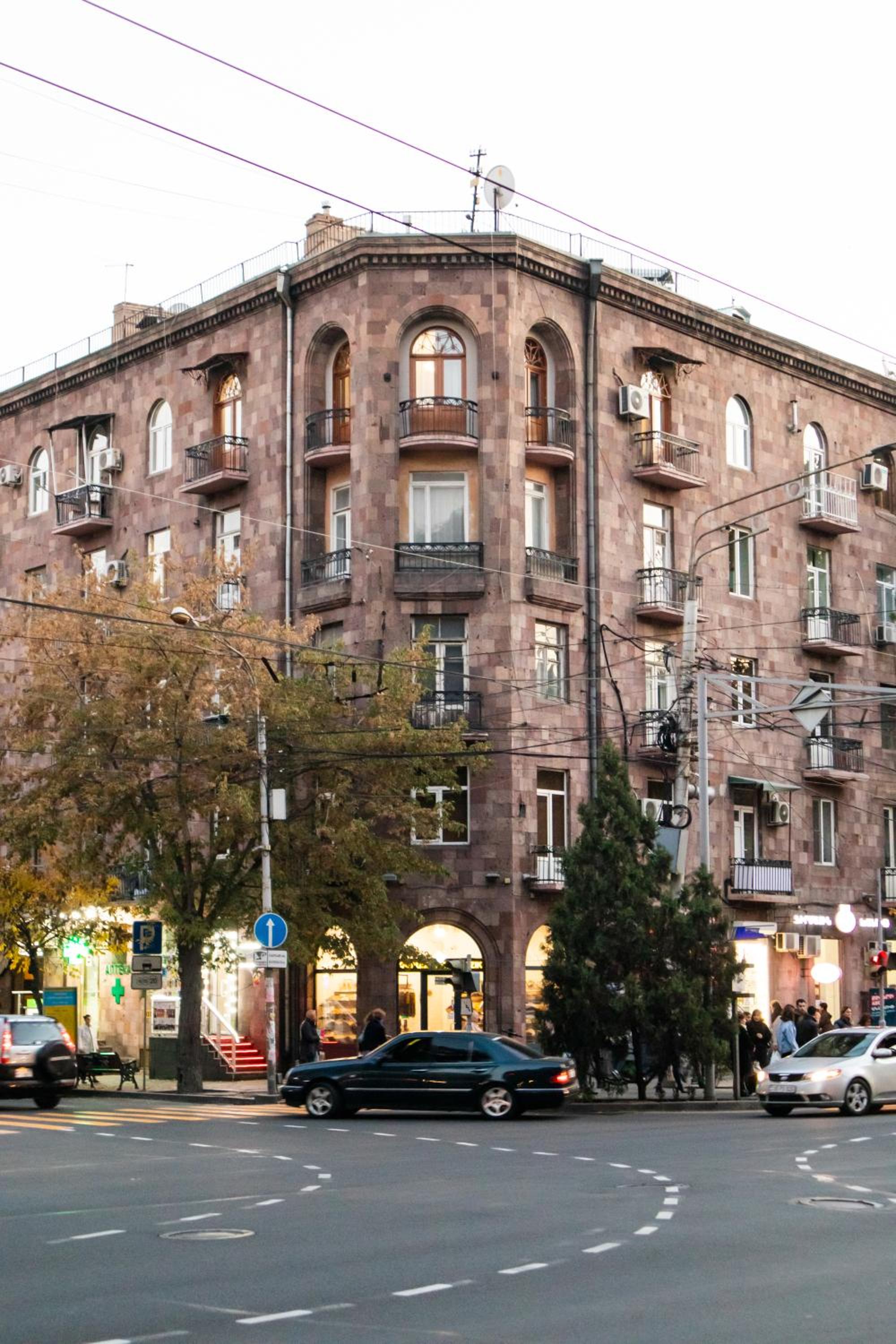 hotelise I Broadway Apartment