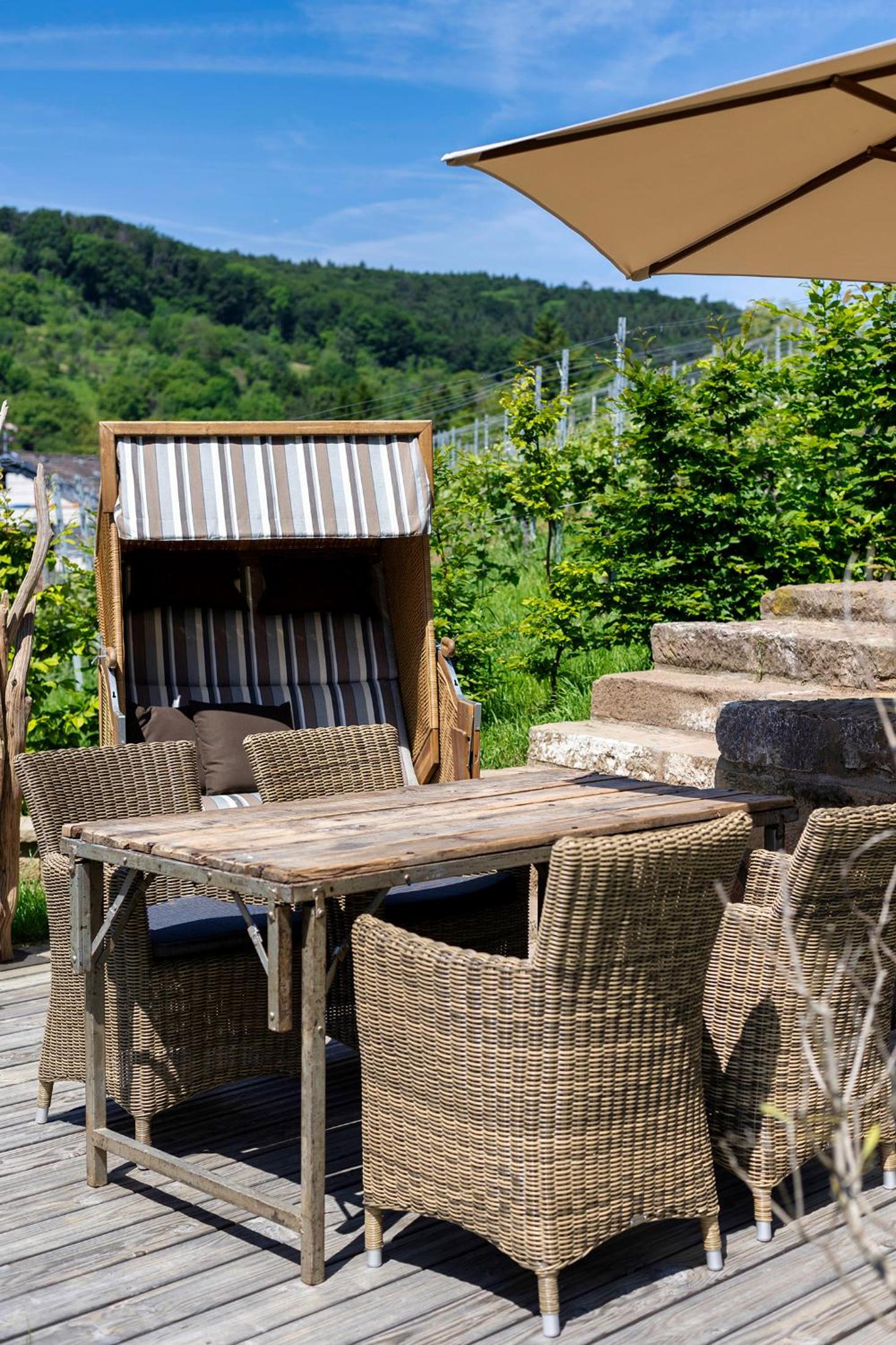 Berner s-Chalet en Weinstadt — balance & terrace