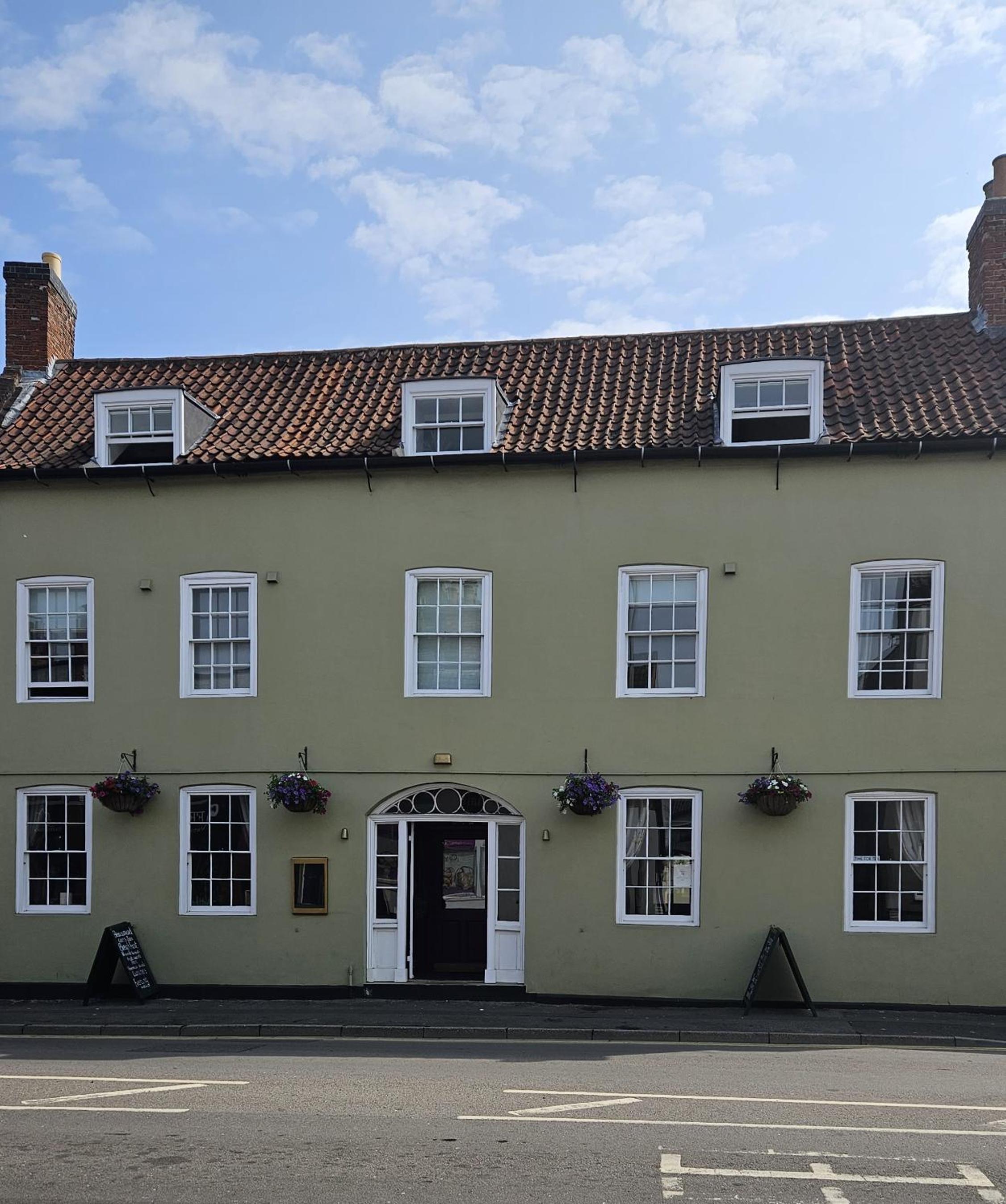 Beaumond Cross Inn