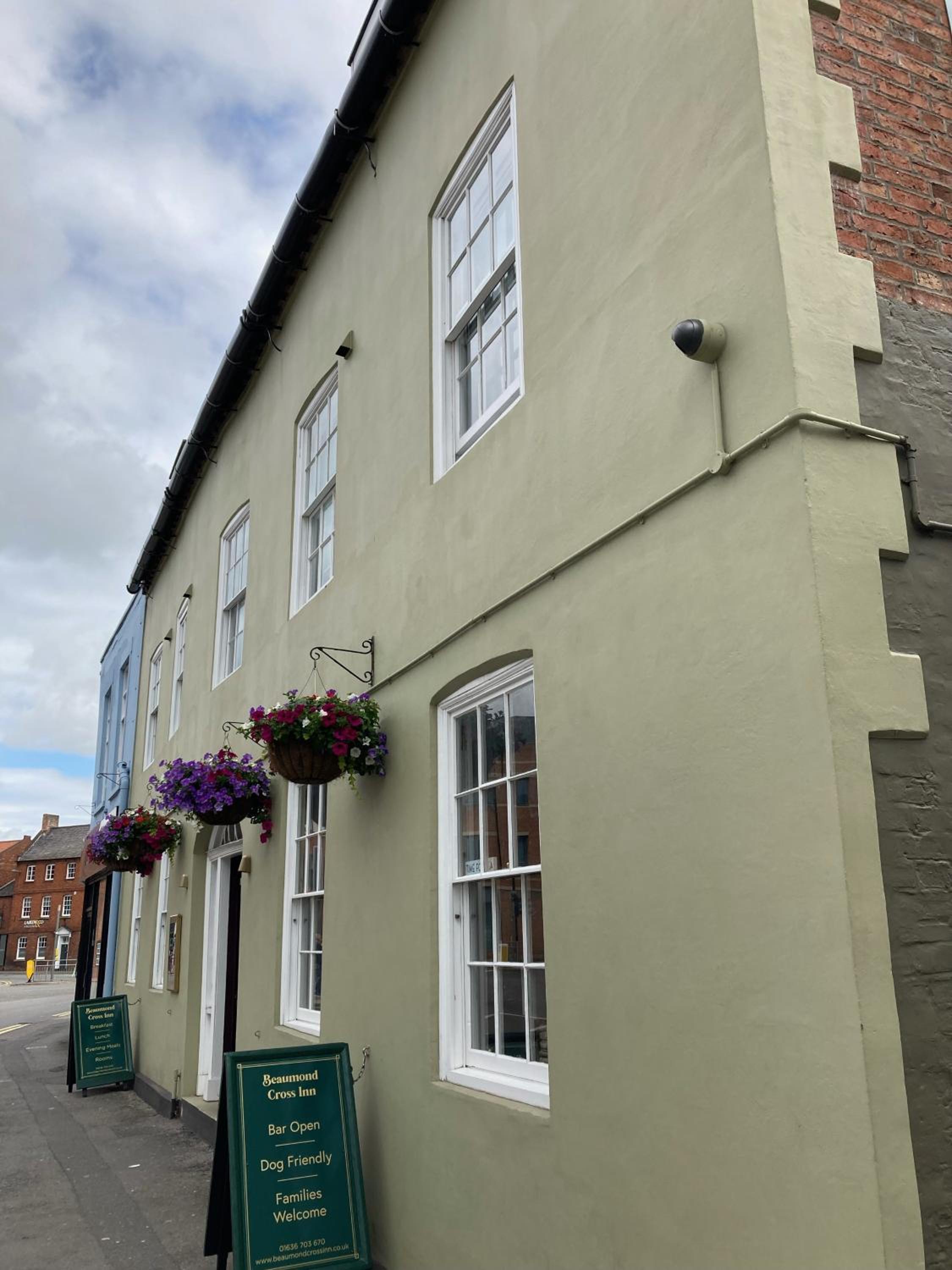 Beaumond Cross Inn